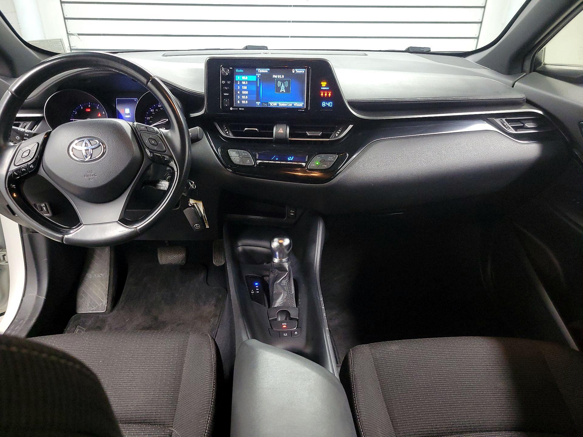 Thumbnail: 2018 Toyota C-HR - 9