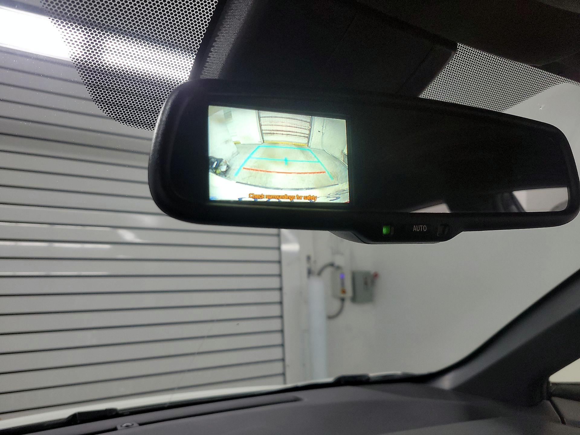 Thumbnail: 2018 Toyota C-HR - 14