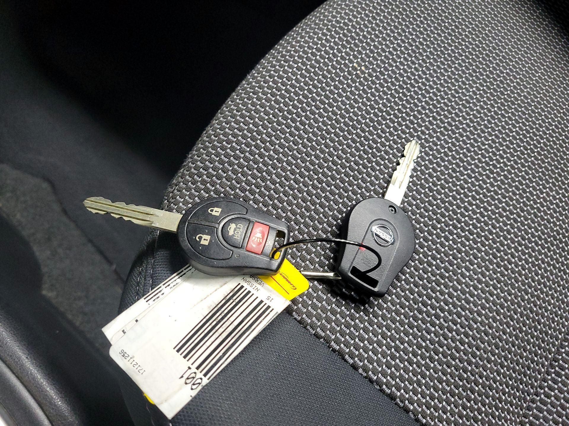 Thumbnail: 2015 Nissan Versa - 19