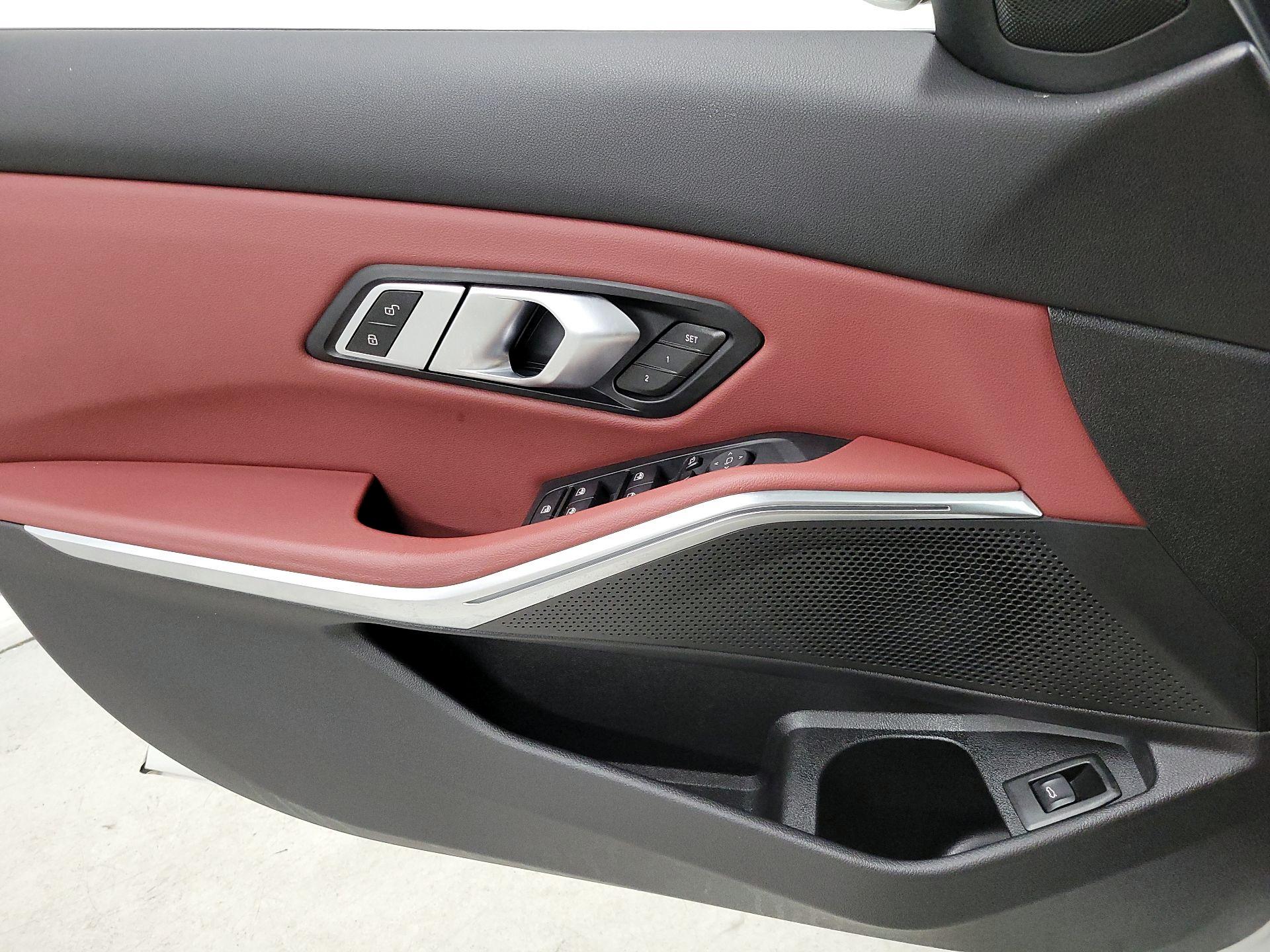 Thumbnail: 2022 BMW 3 Series - 12