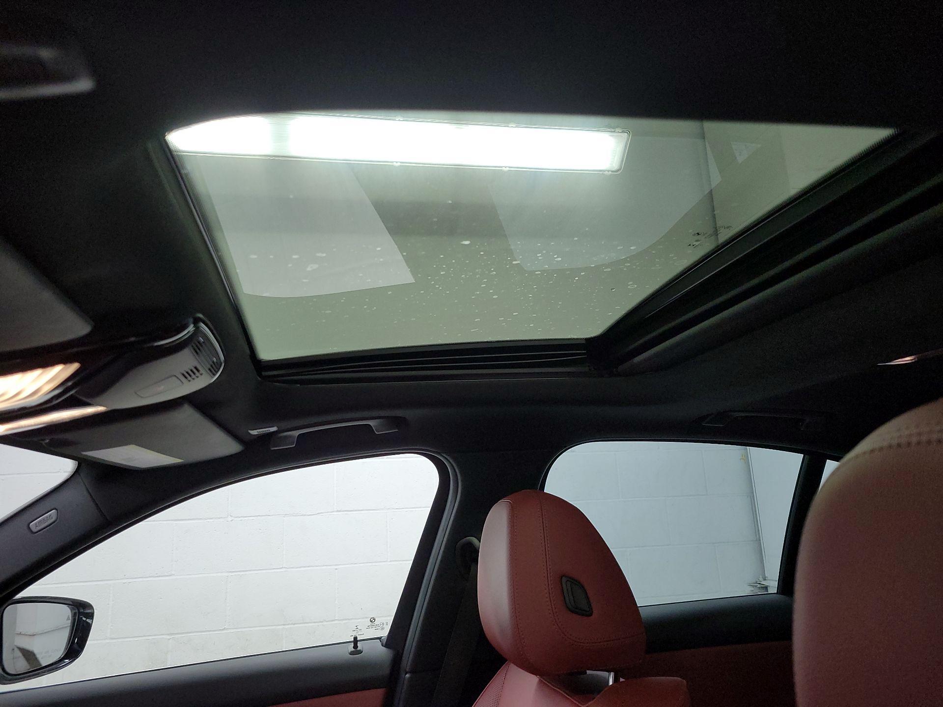 Thumbnail: 2022 BMW 3 Series - 20