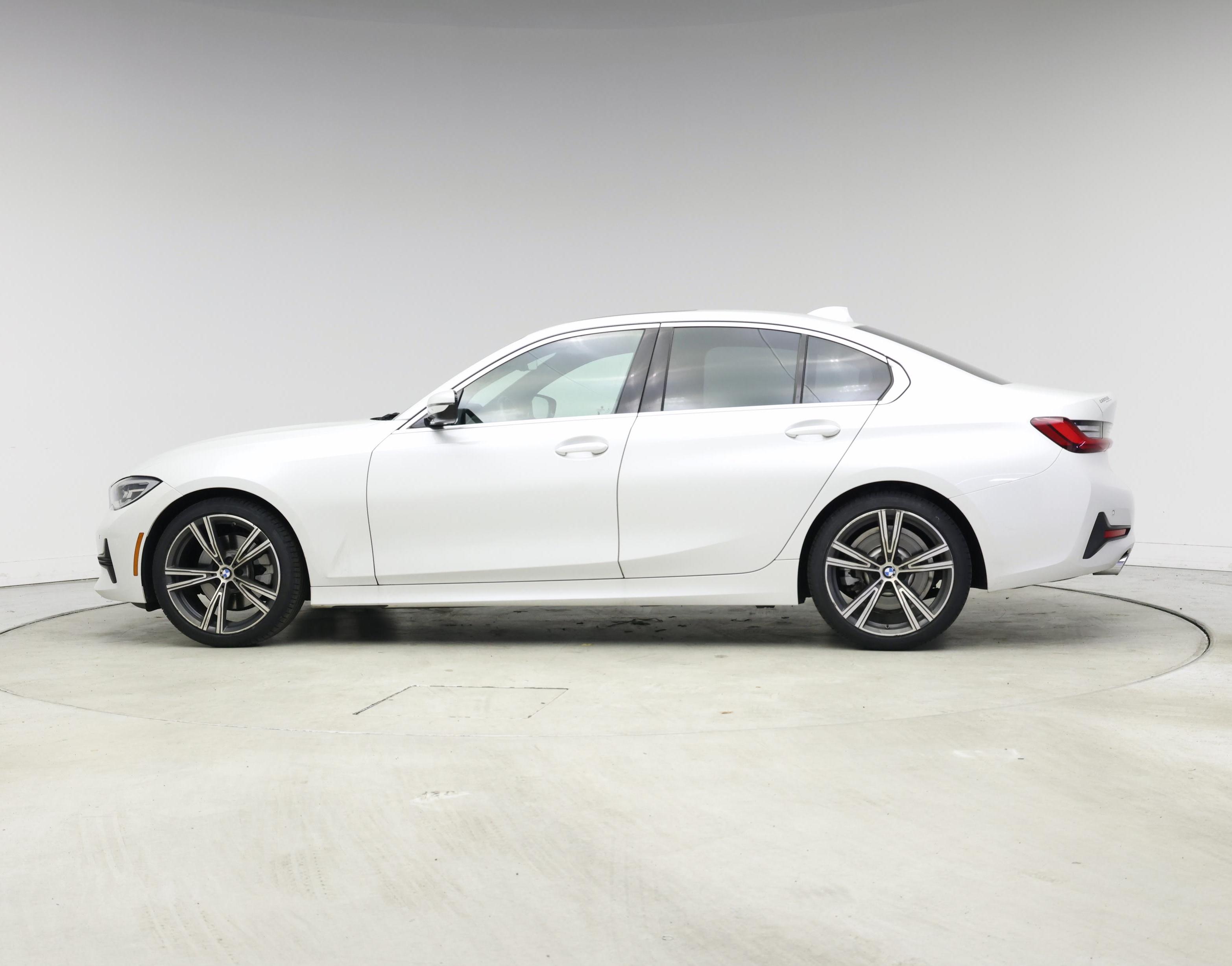 Thumbnail: 2022 BMW 3 Series - 3