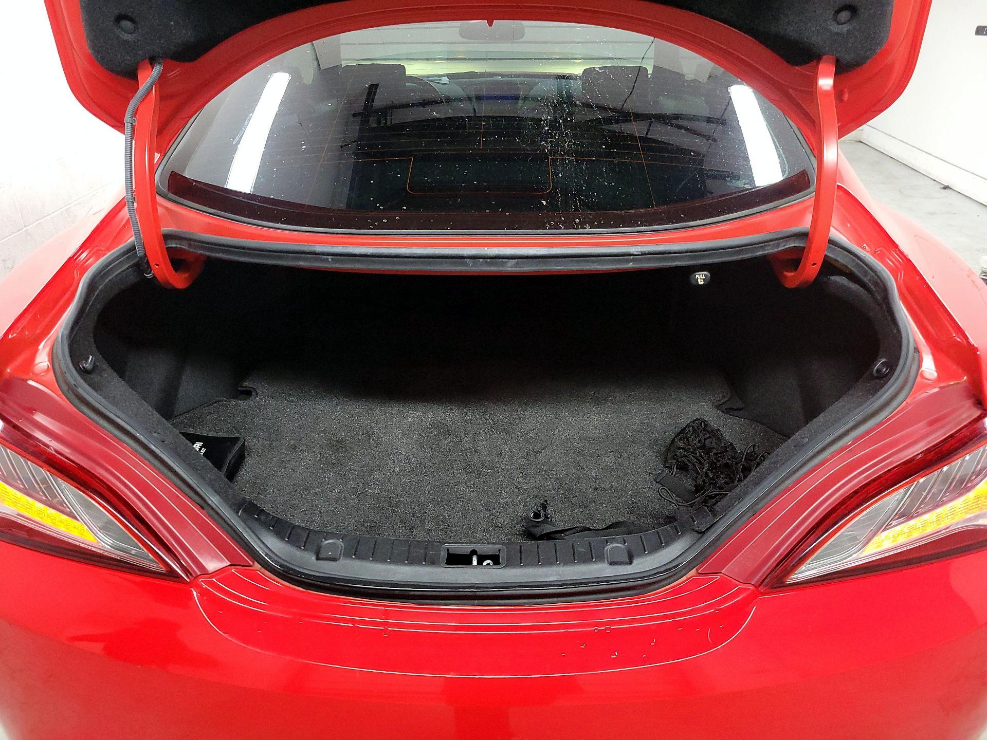 Thumbnail: 2015 Hyundai Genesis - 16