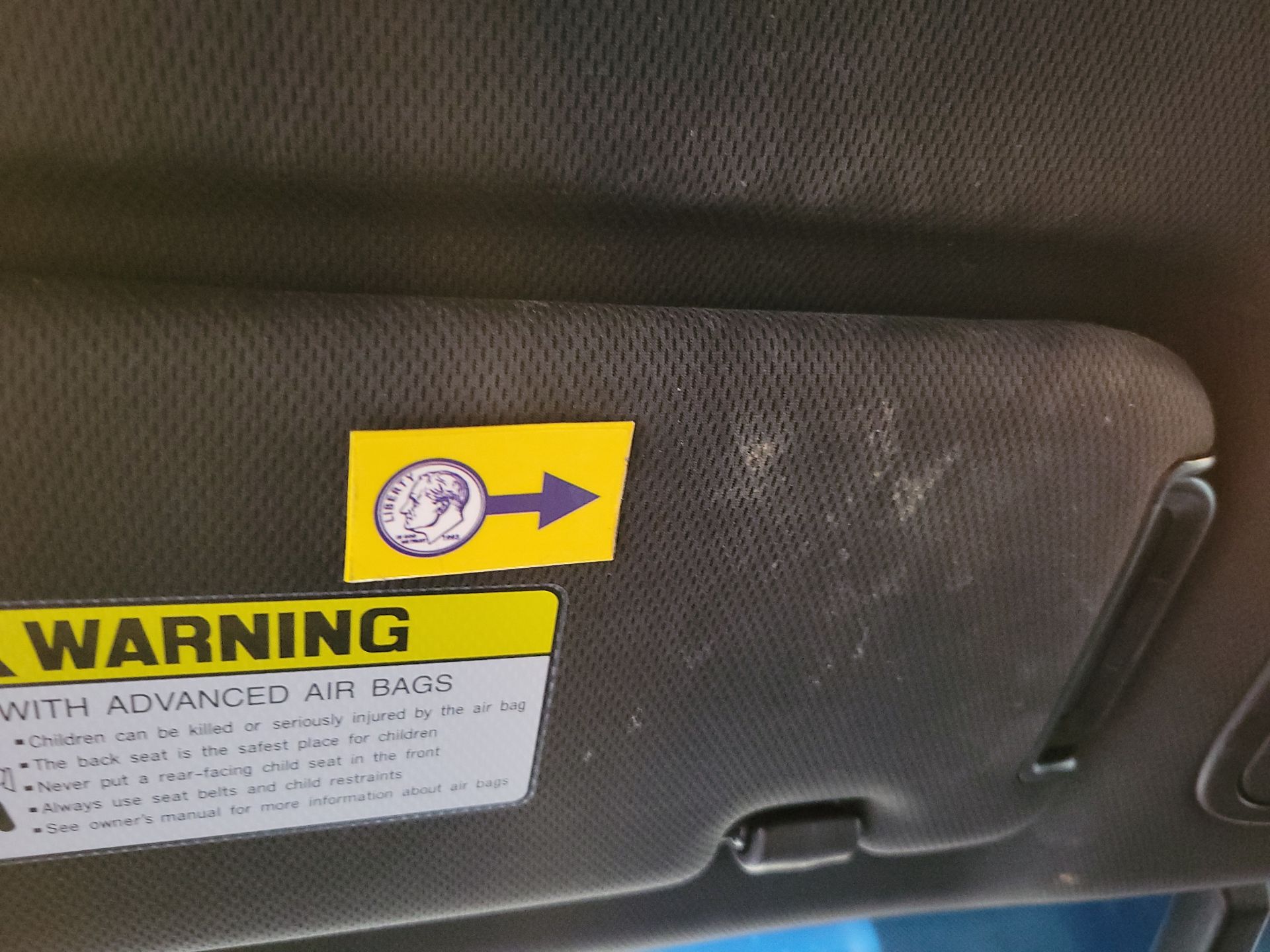 Thumbnail: 2015 Hyundai Genesis - 19