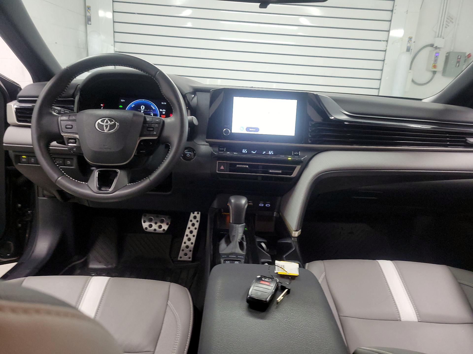 Thumbnail: 2025 Toyota Camry - 9