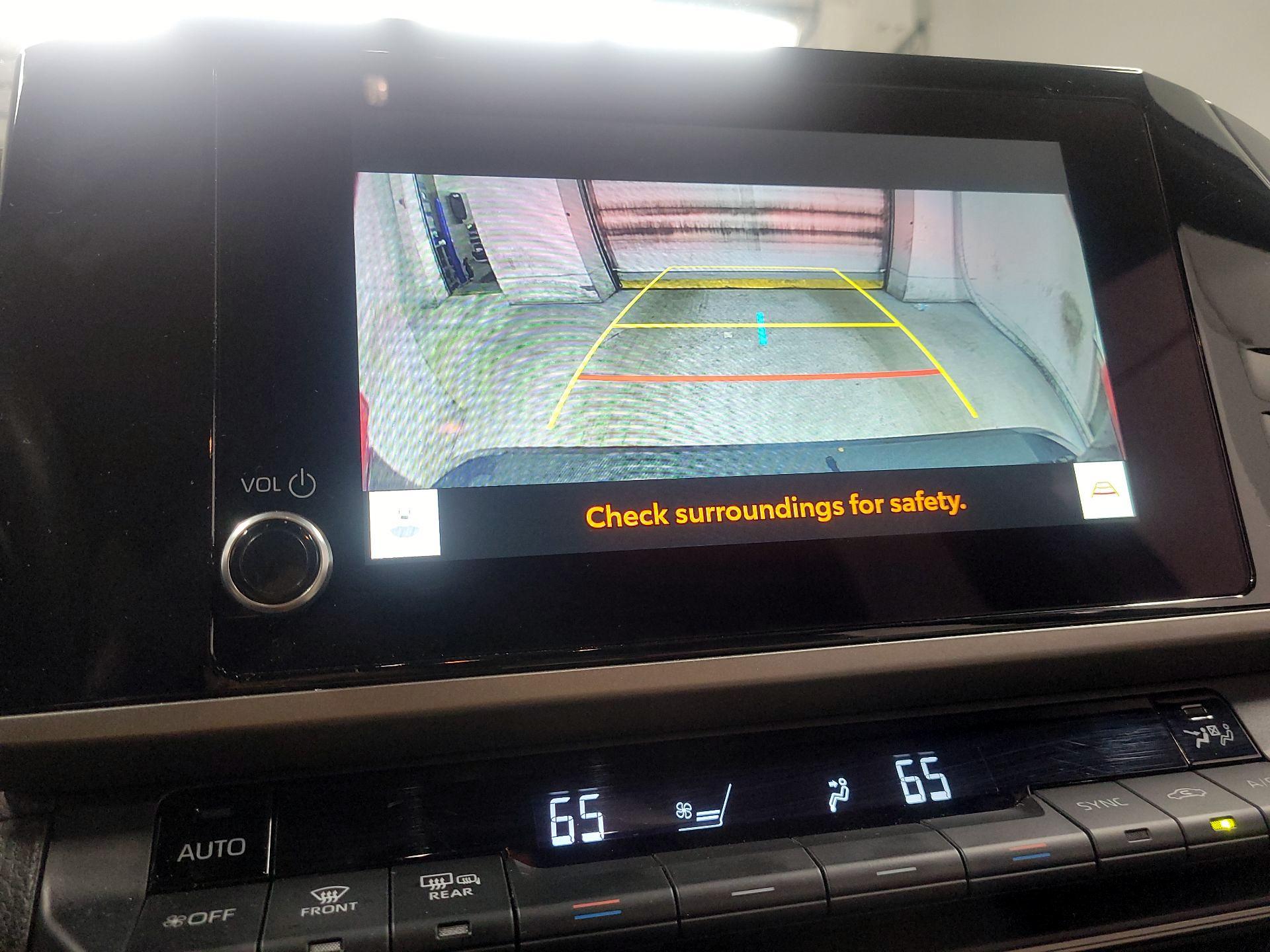 Thumbnail: 2025 Toyota Camry - 14