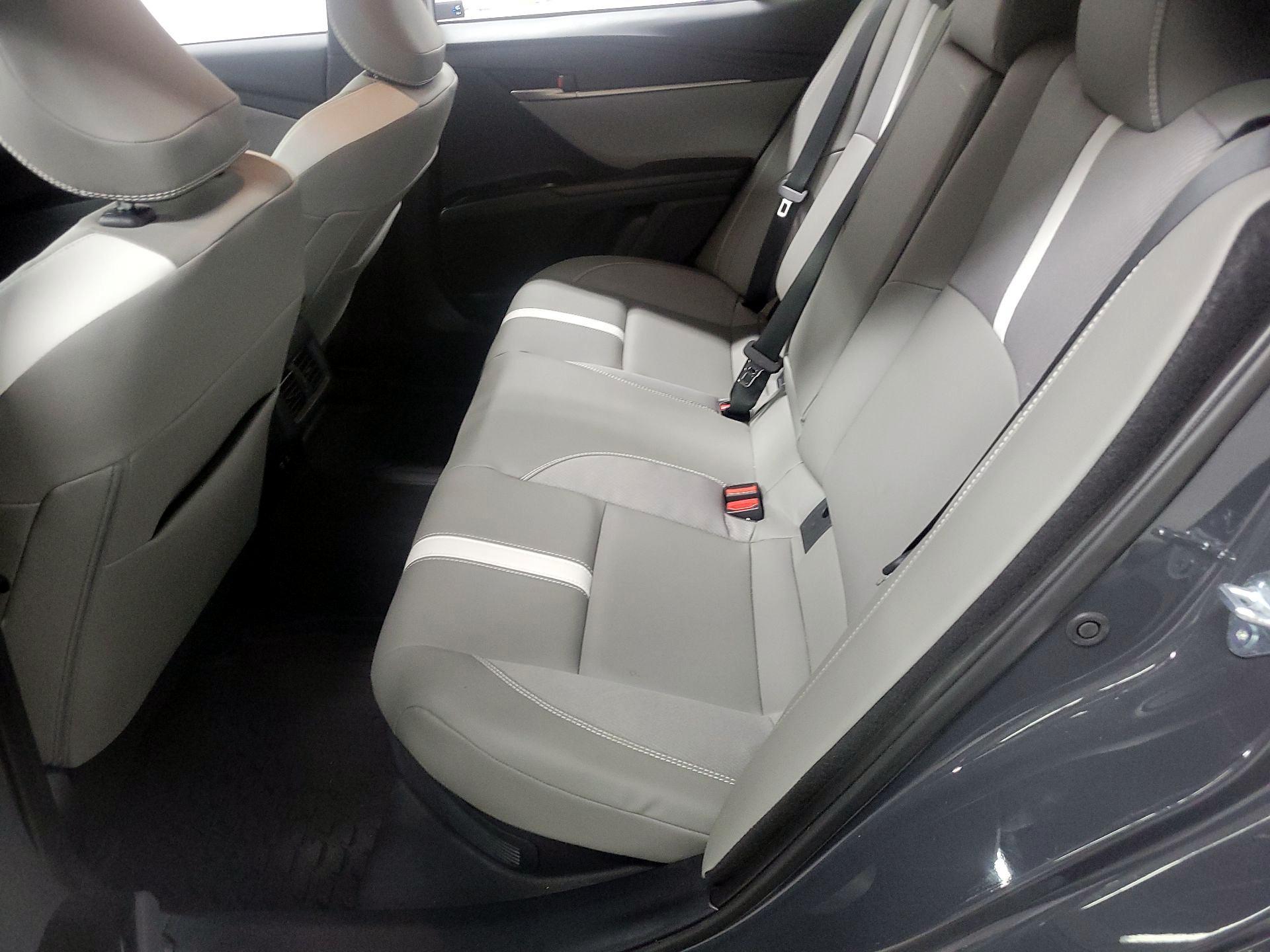 Thumbnail: 2025 Toyota Camry - 18