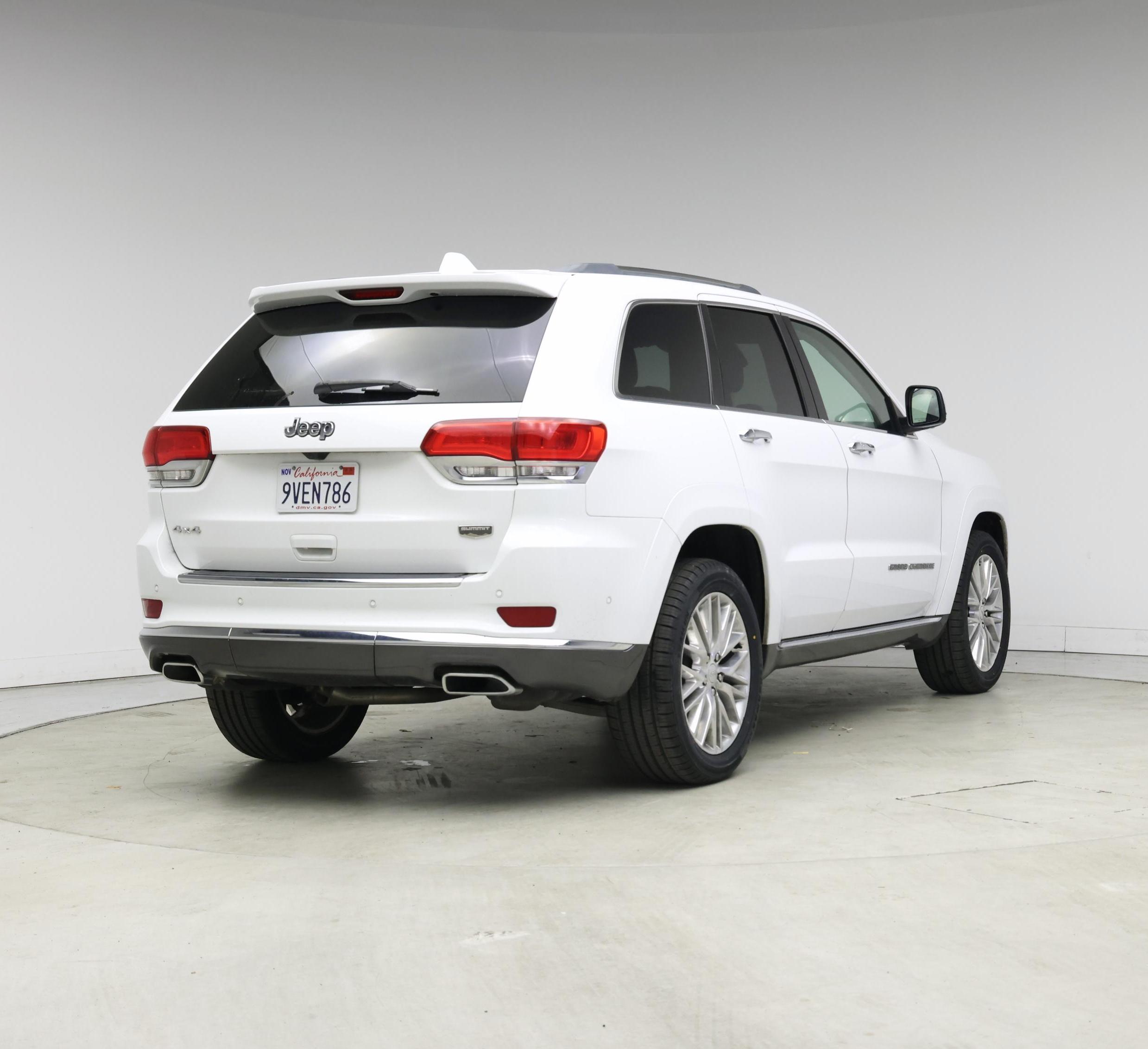 Thumbnail: 2018 Jeep Grand Cherokee - 8