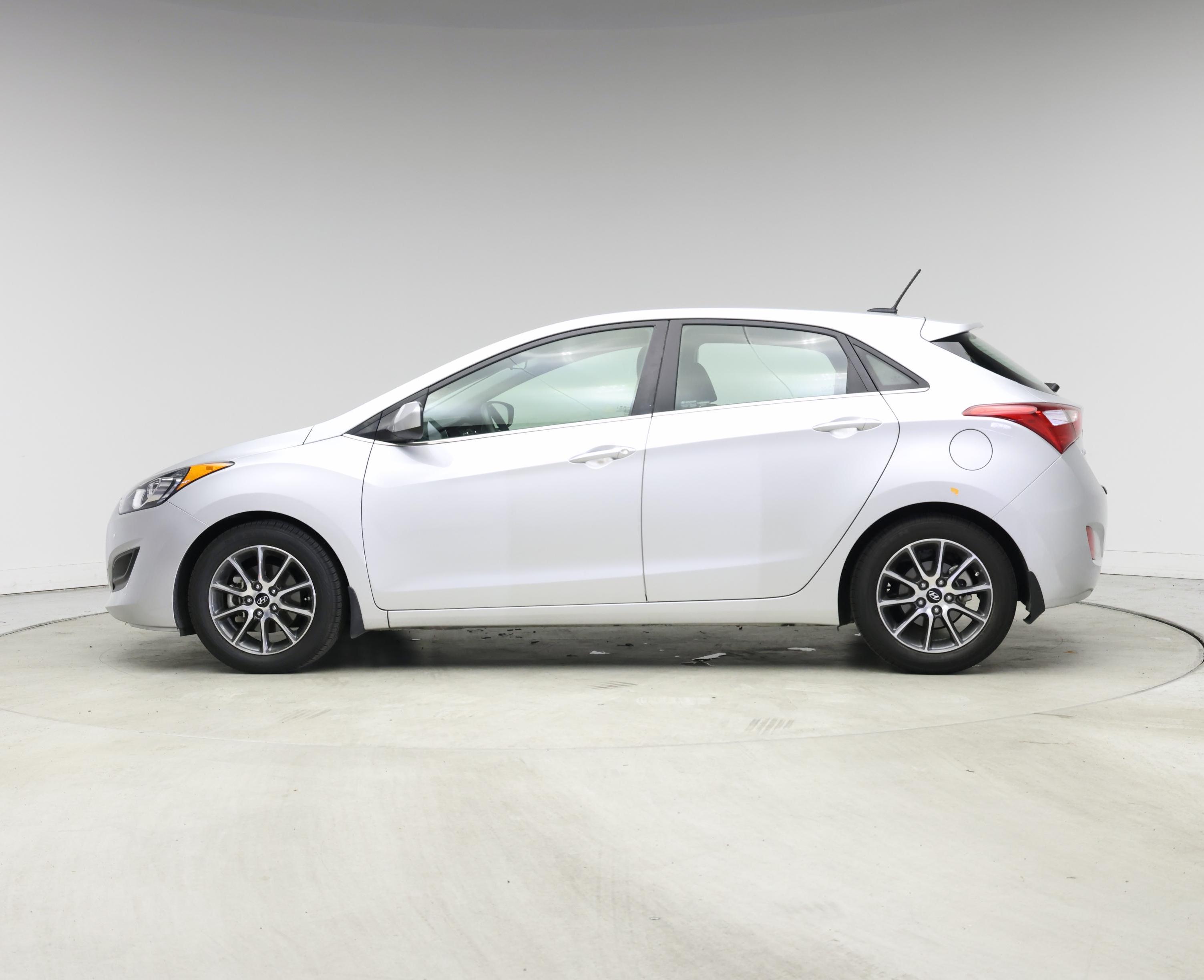 Thumbnail: 2016 Hyundai Elantra - 3