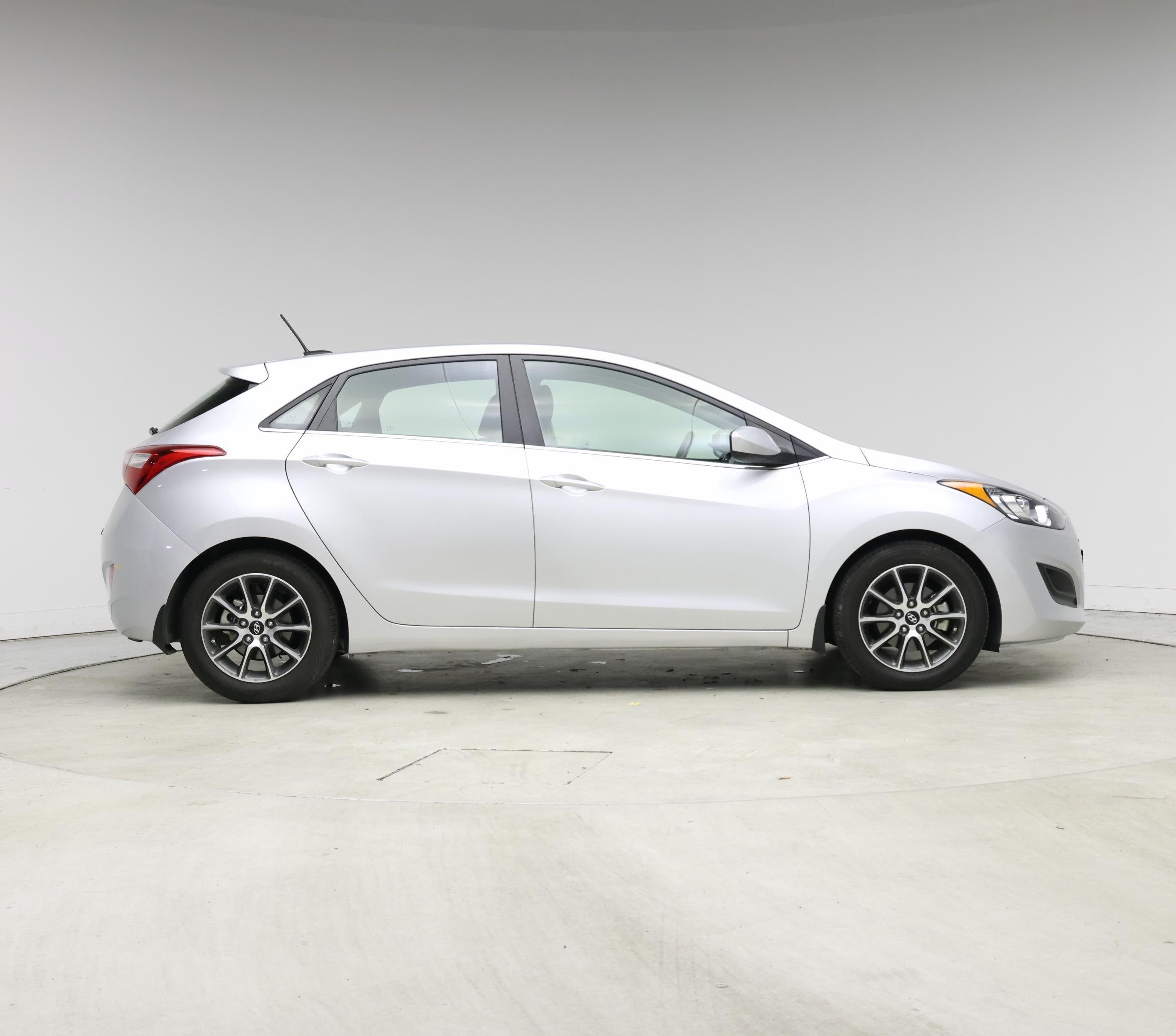 Thumbnail: 2016 Hyundai Elantra - 7