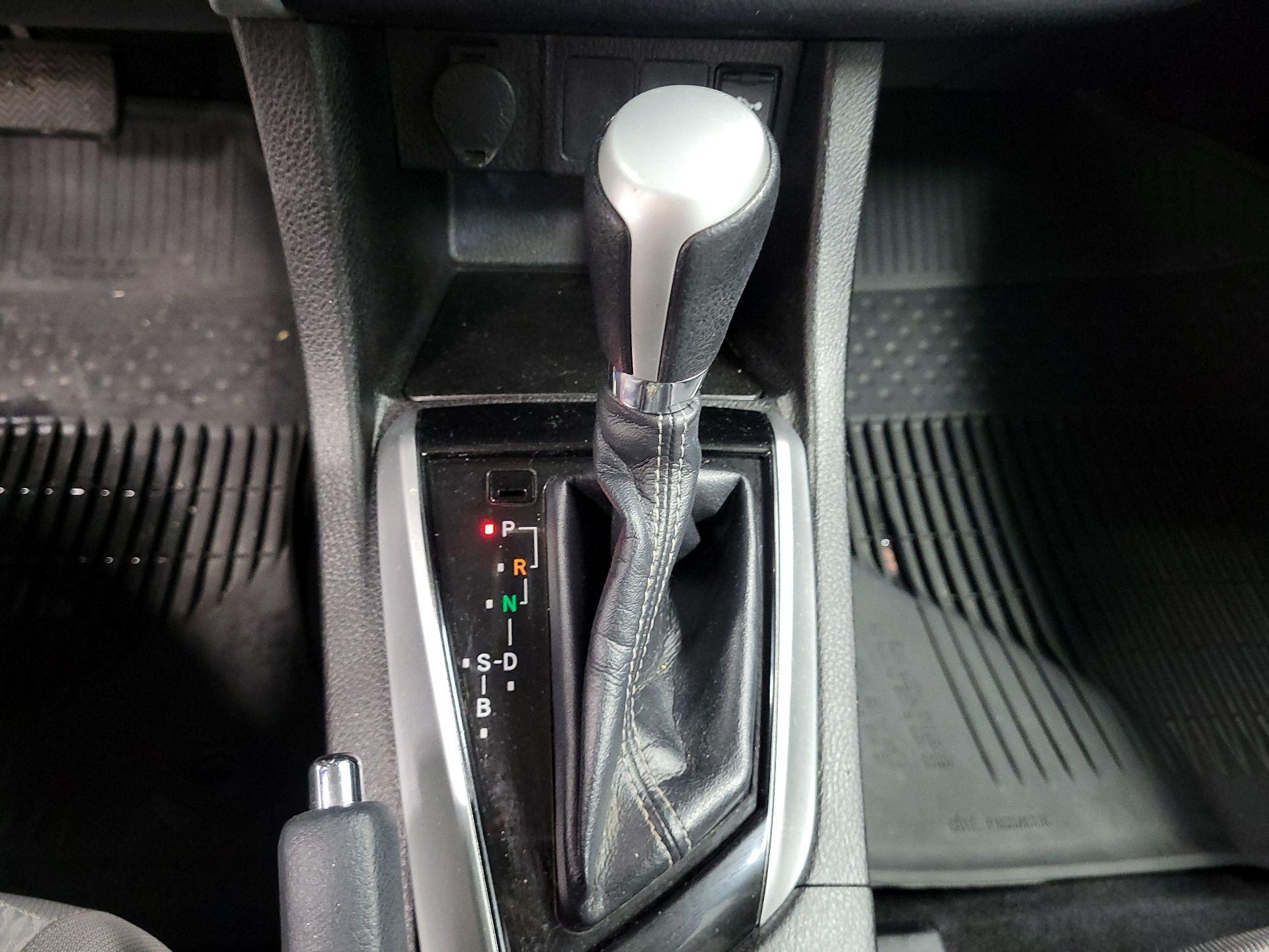 Thumbnail: 2019 Toyota Corolla - 16