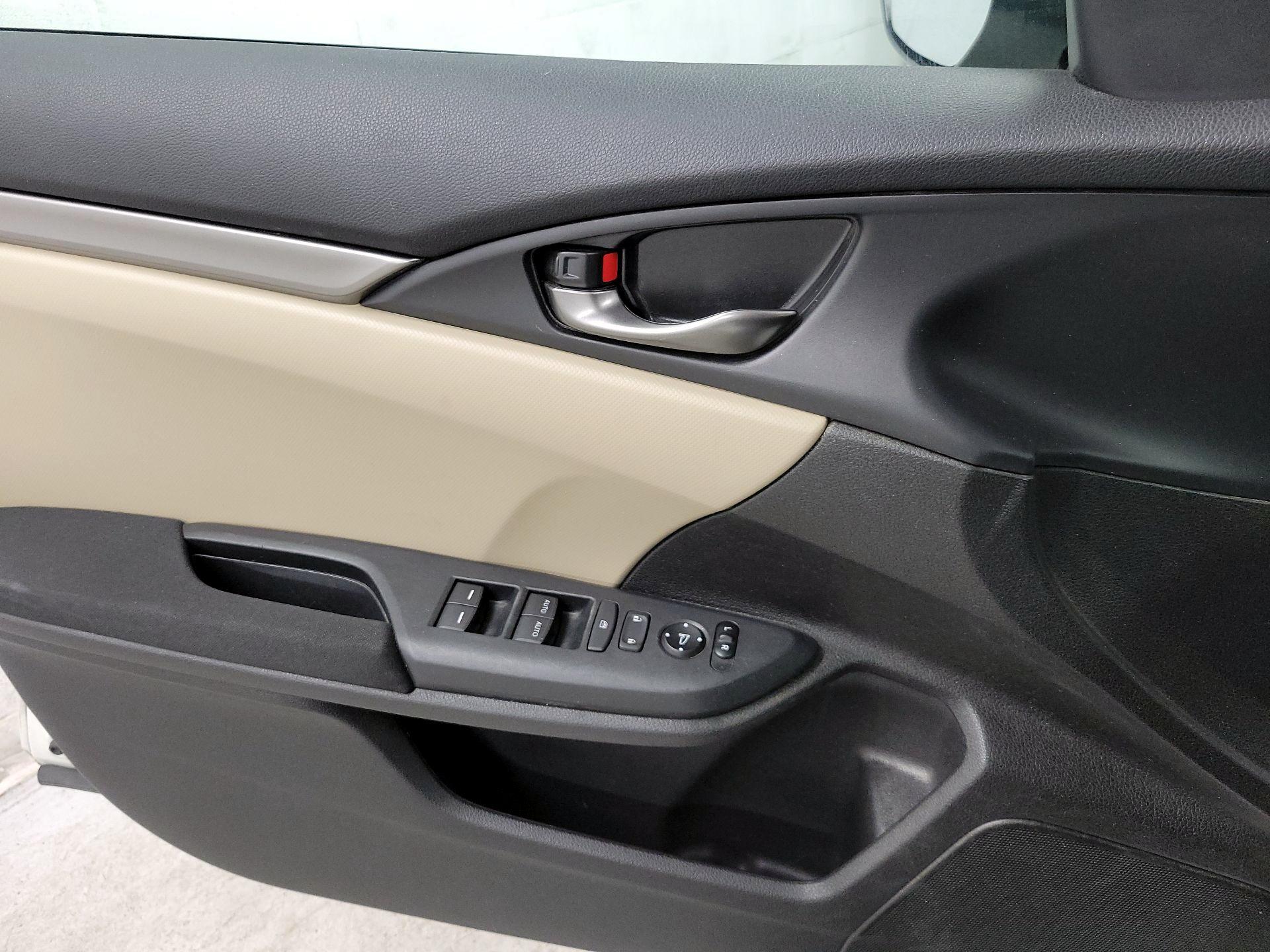 Thumbnail: 2018 Honda Civic - 12