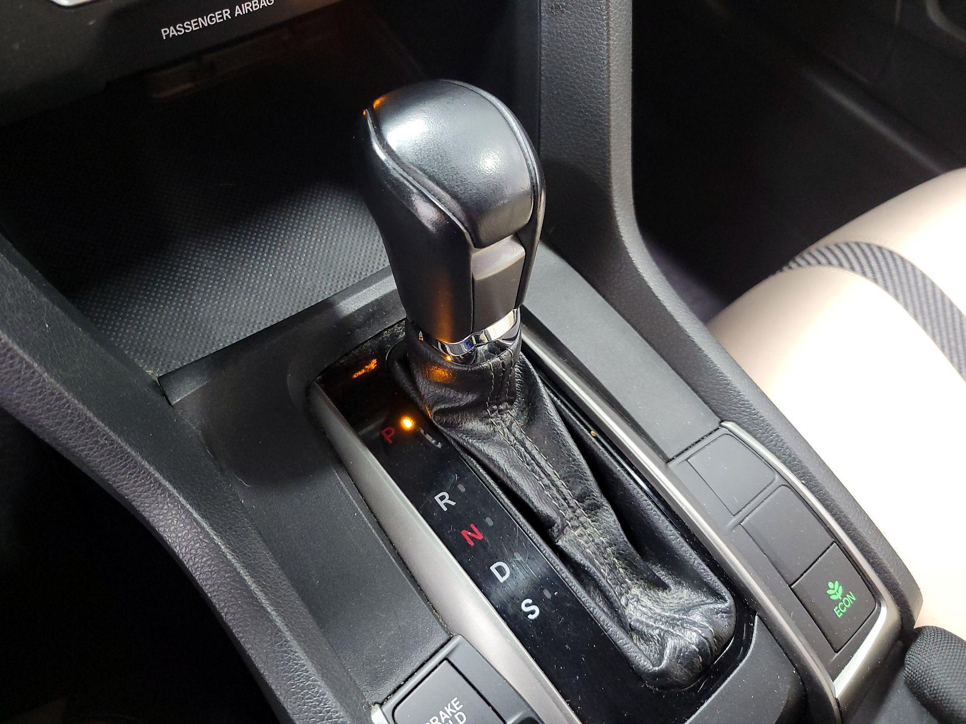 Thumbnail: 2018 Honda Civic - 17