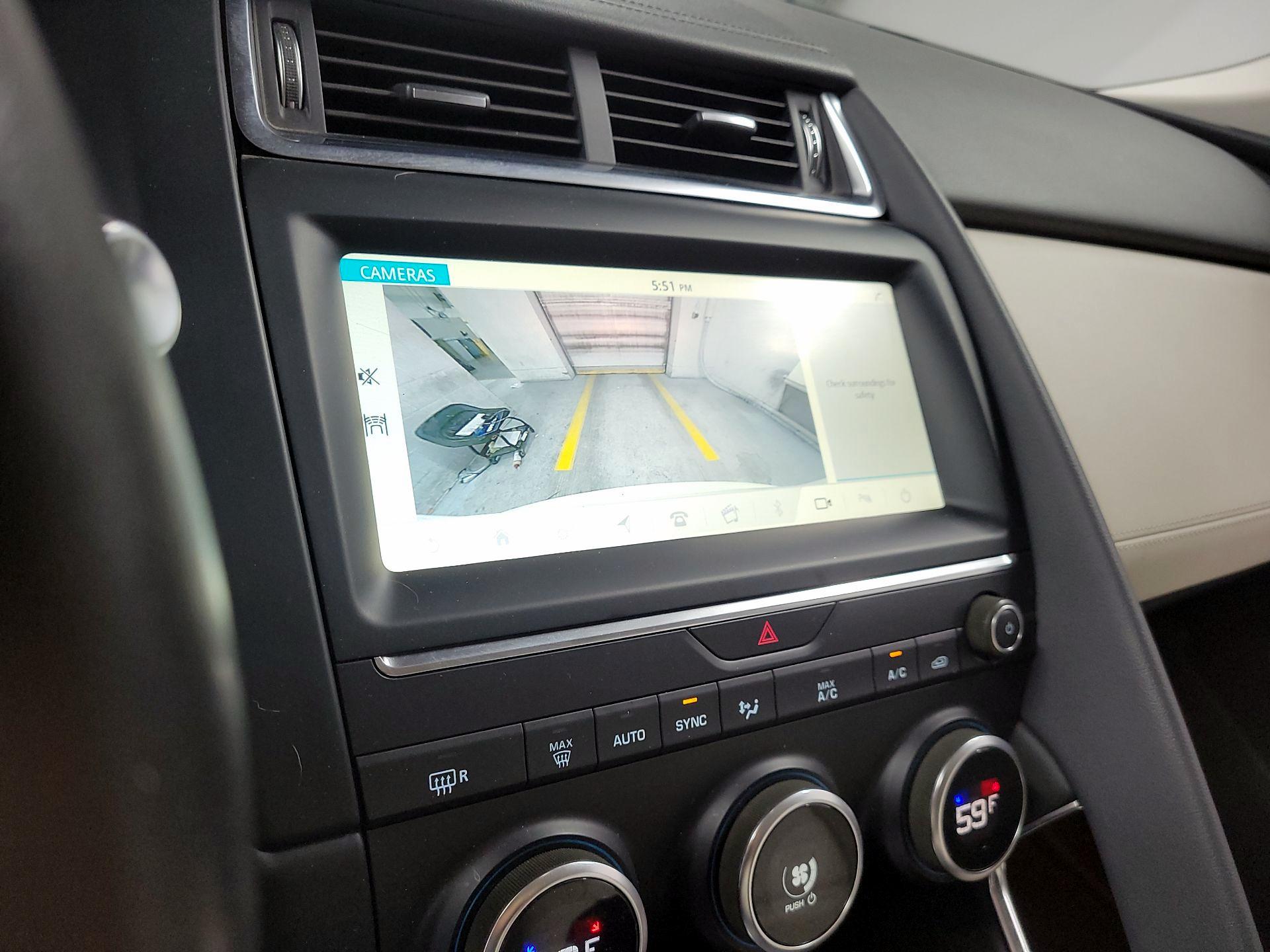 Thumbnail: 2019 Jaguar E-Pace - 14