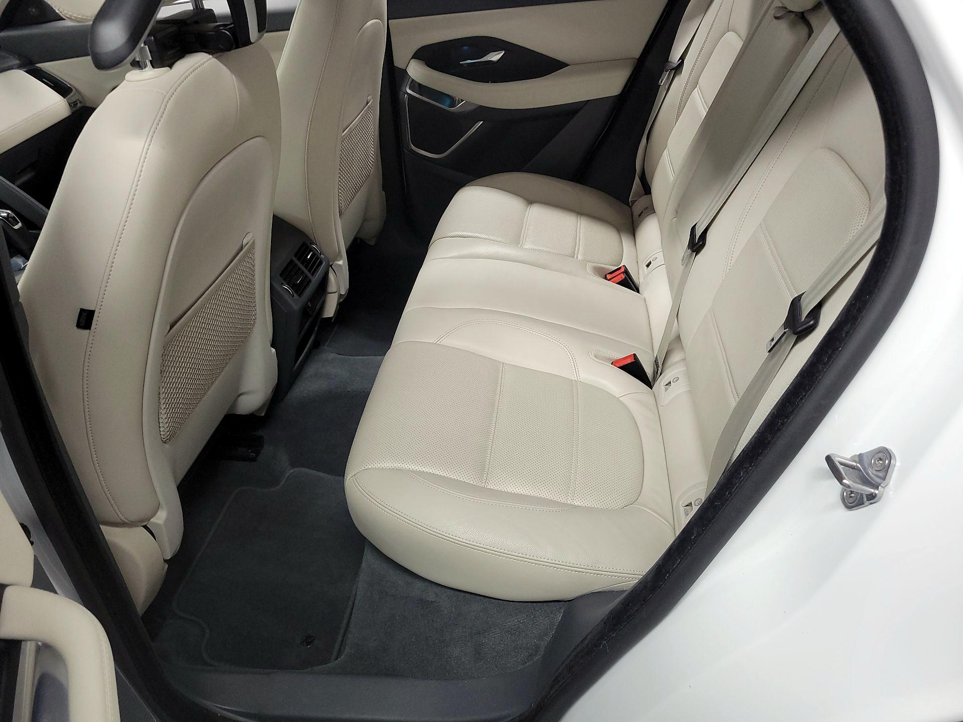 Thumbnail: 2019 Jaguar E-Pace - 18