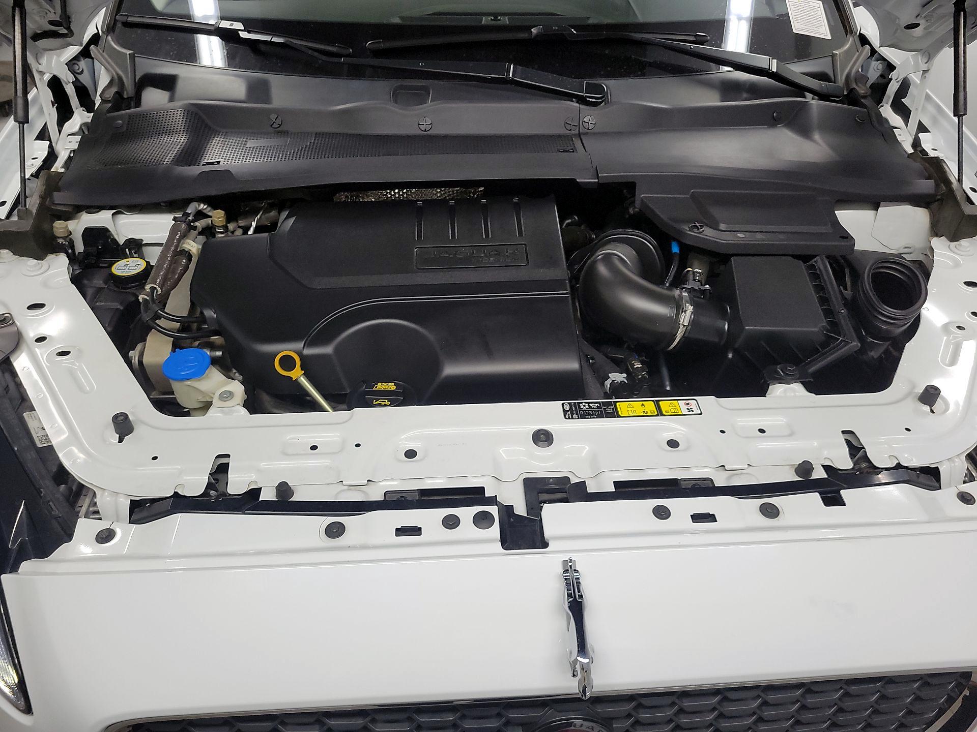 Thumbnail: 2019 Jaguar E-Pace - 20