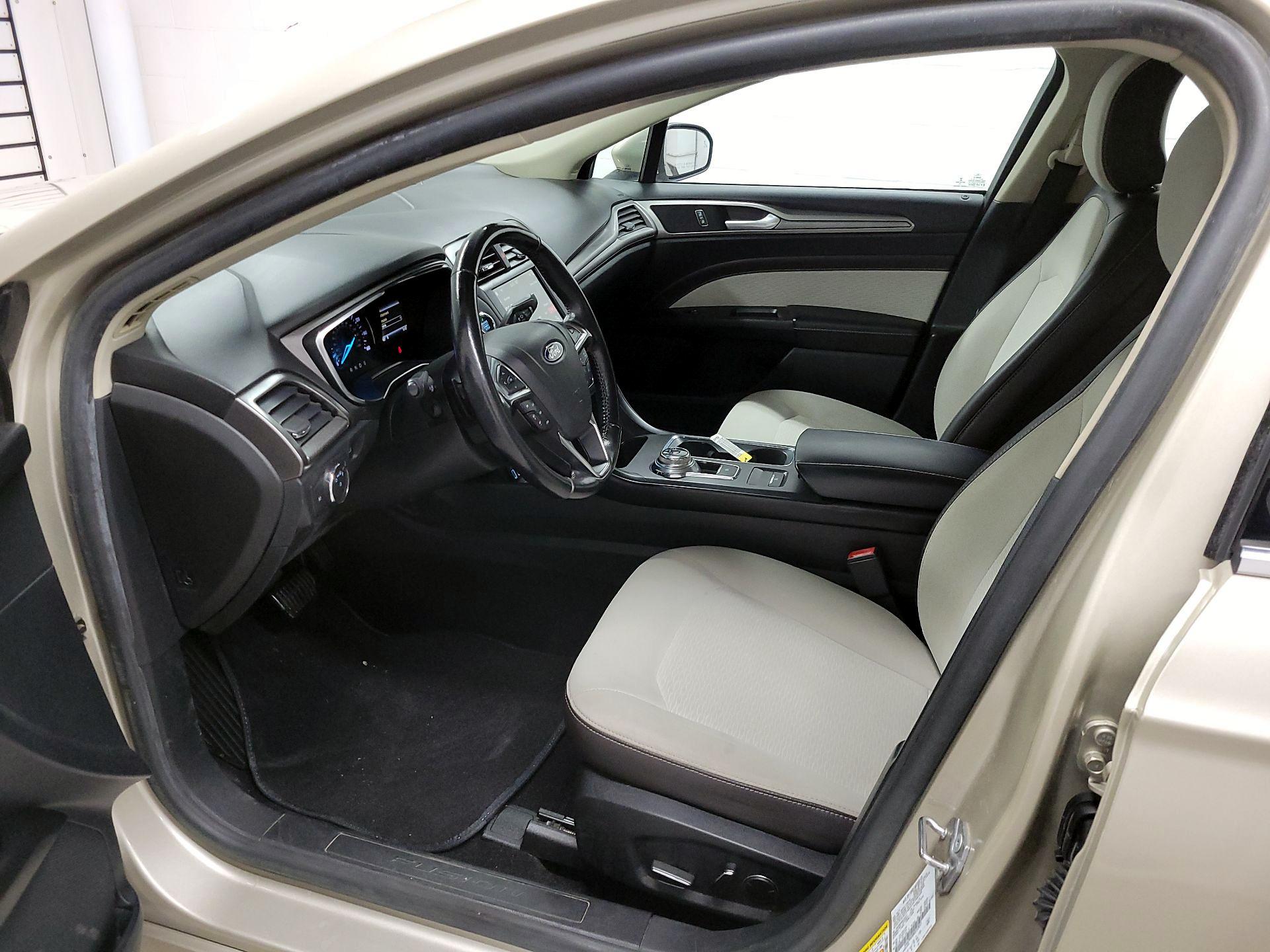 Thumbnail: 2019 Ford Fusion - 11