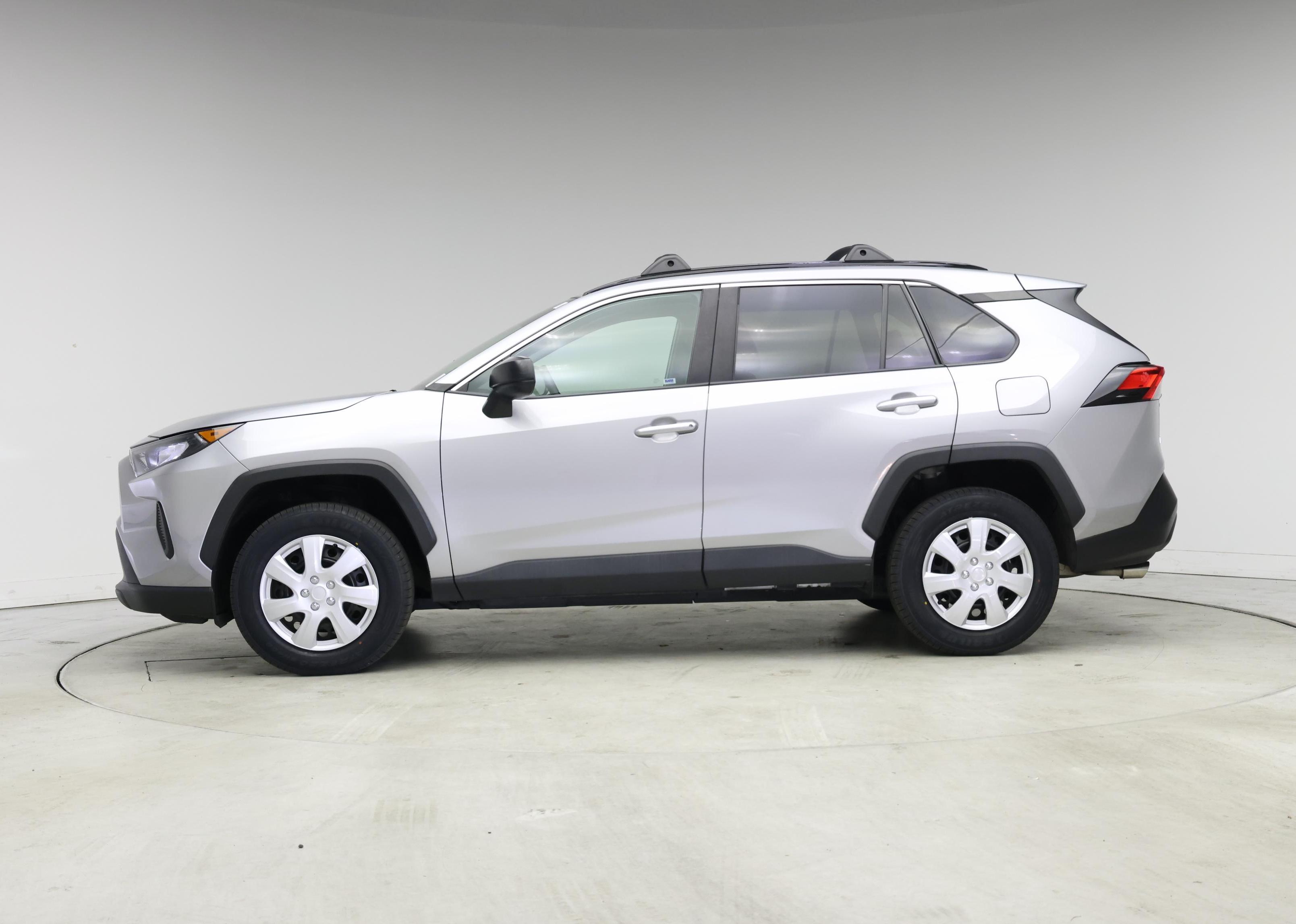 Thumbnail: 2020 Toyota RAV4 - 3