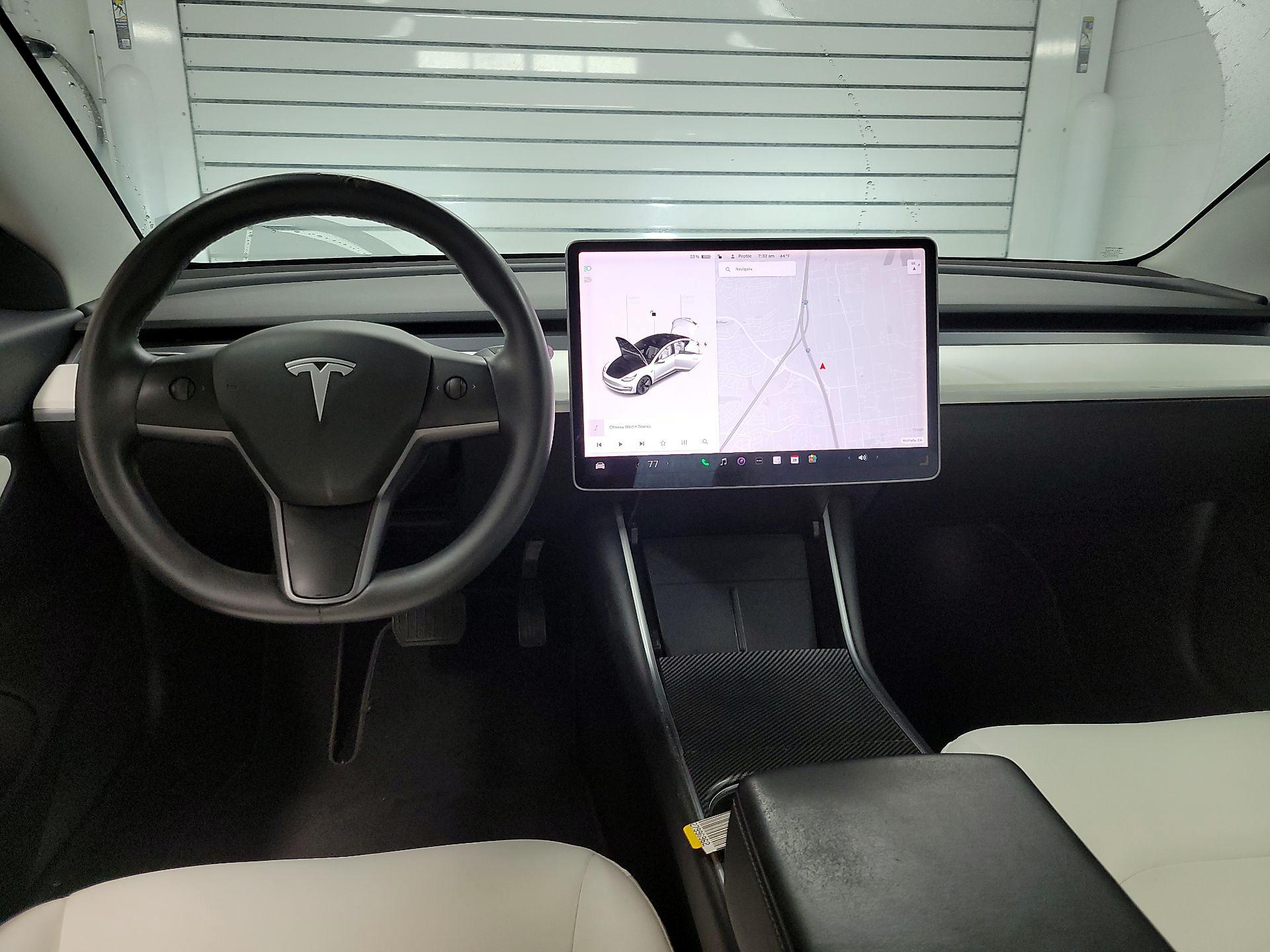 Thumbnail: 2020 Tesla Model 3 - 9