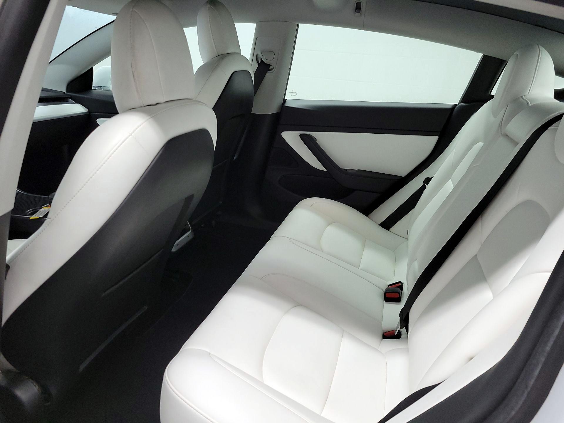 Thumbnail: 2020 Tesla Model 3 - 18