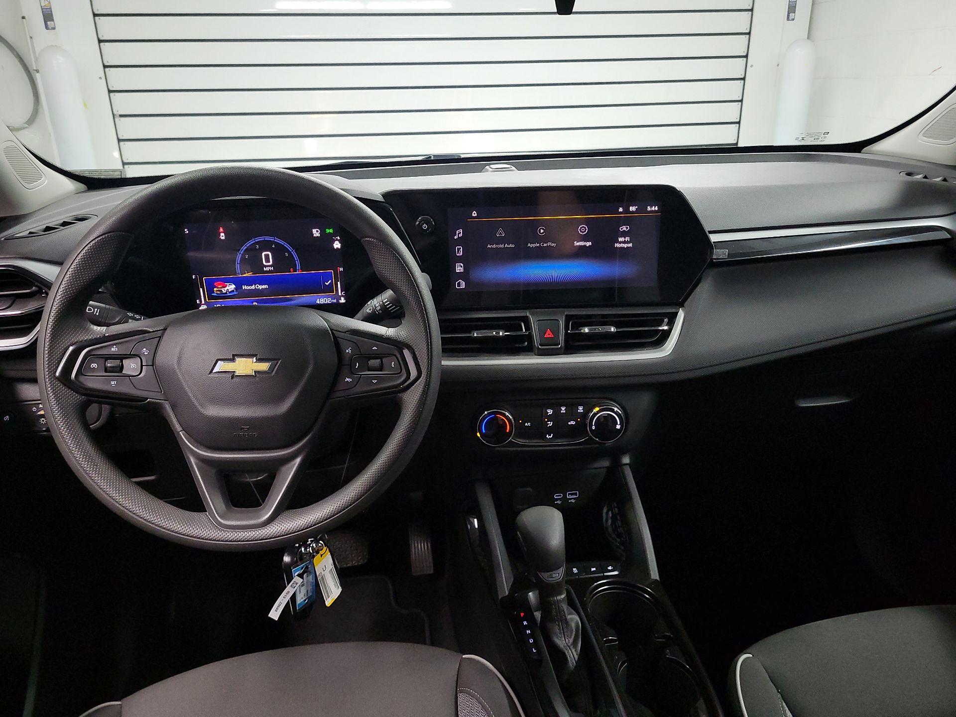 Thumbnail: 2024 Chevrolet TrailBlazer - 9