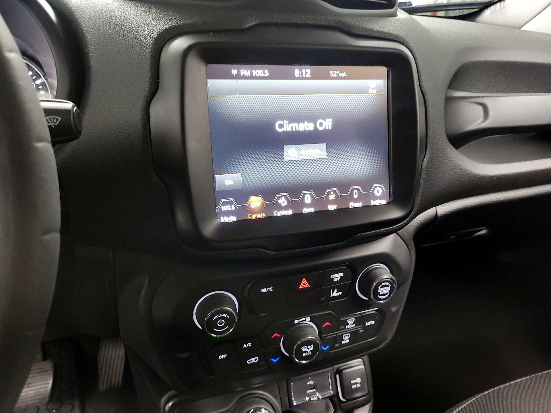 Thumbnail: 2022 Jeep Renegade - 15