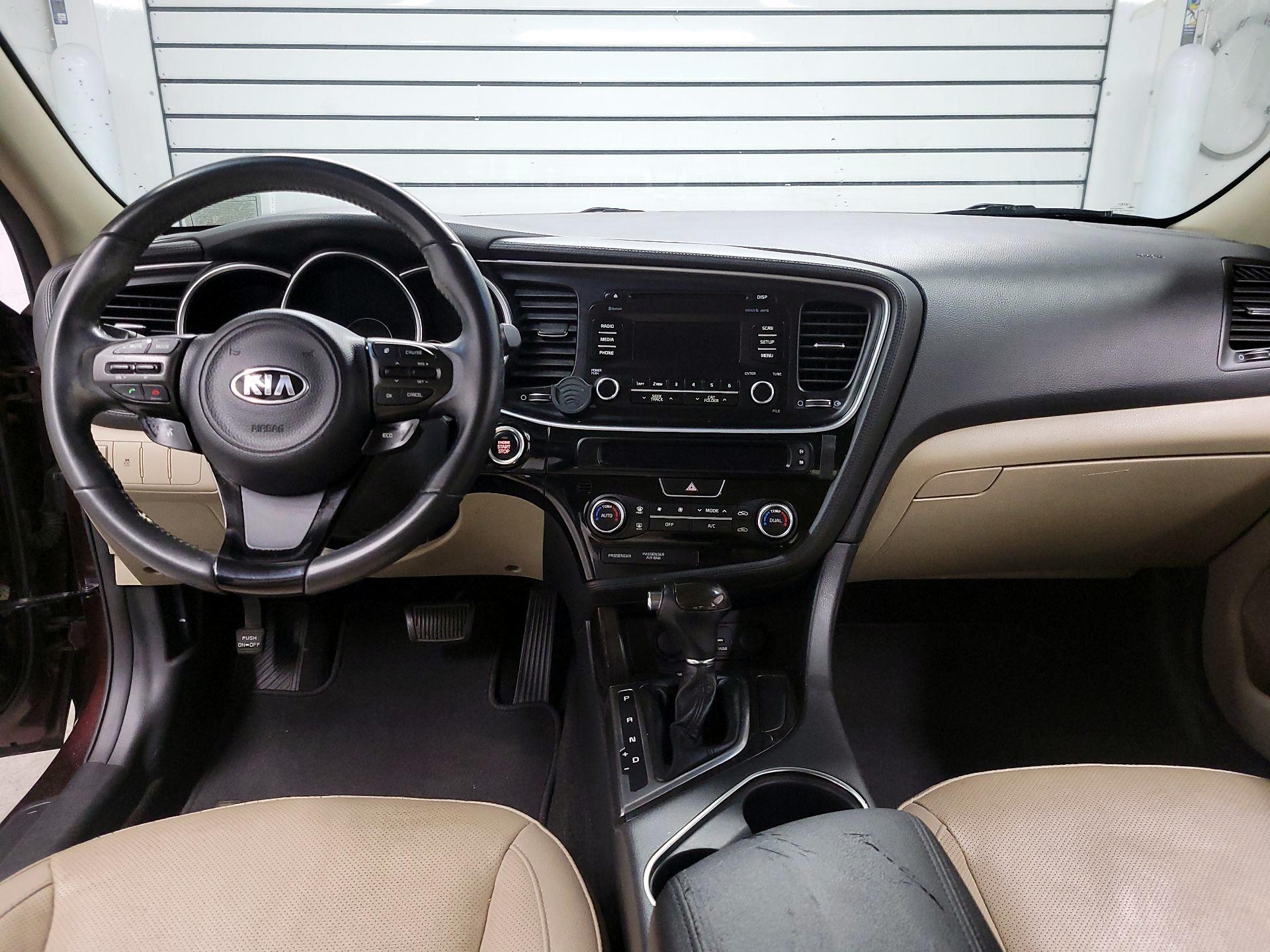 Thumbnail: 2015 Kia Optima - 9