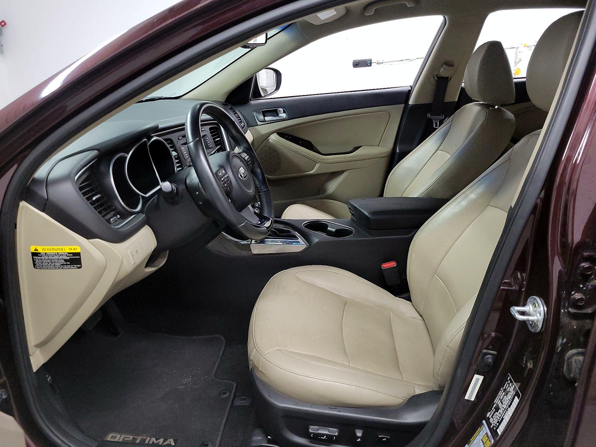 Thumbnail: 2015 Kia Optima - 11