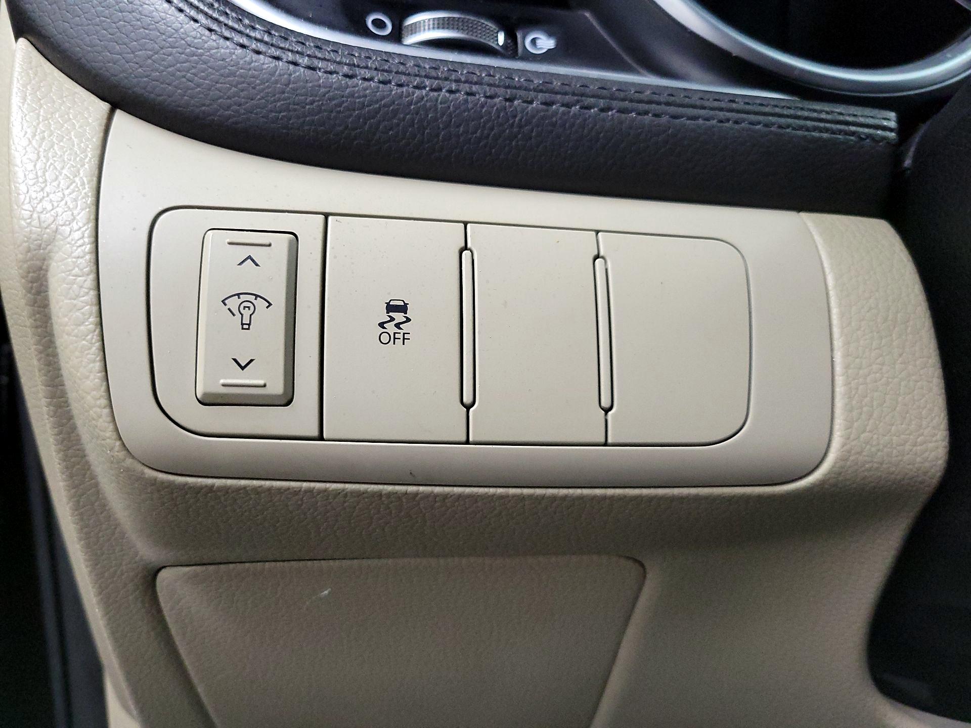 Thumbnail: 2015 Kia Optima - 13