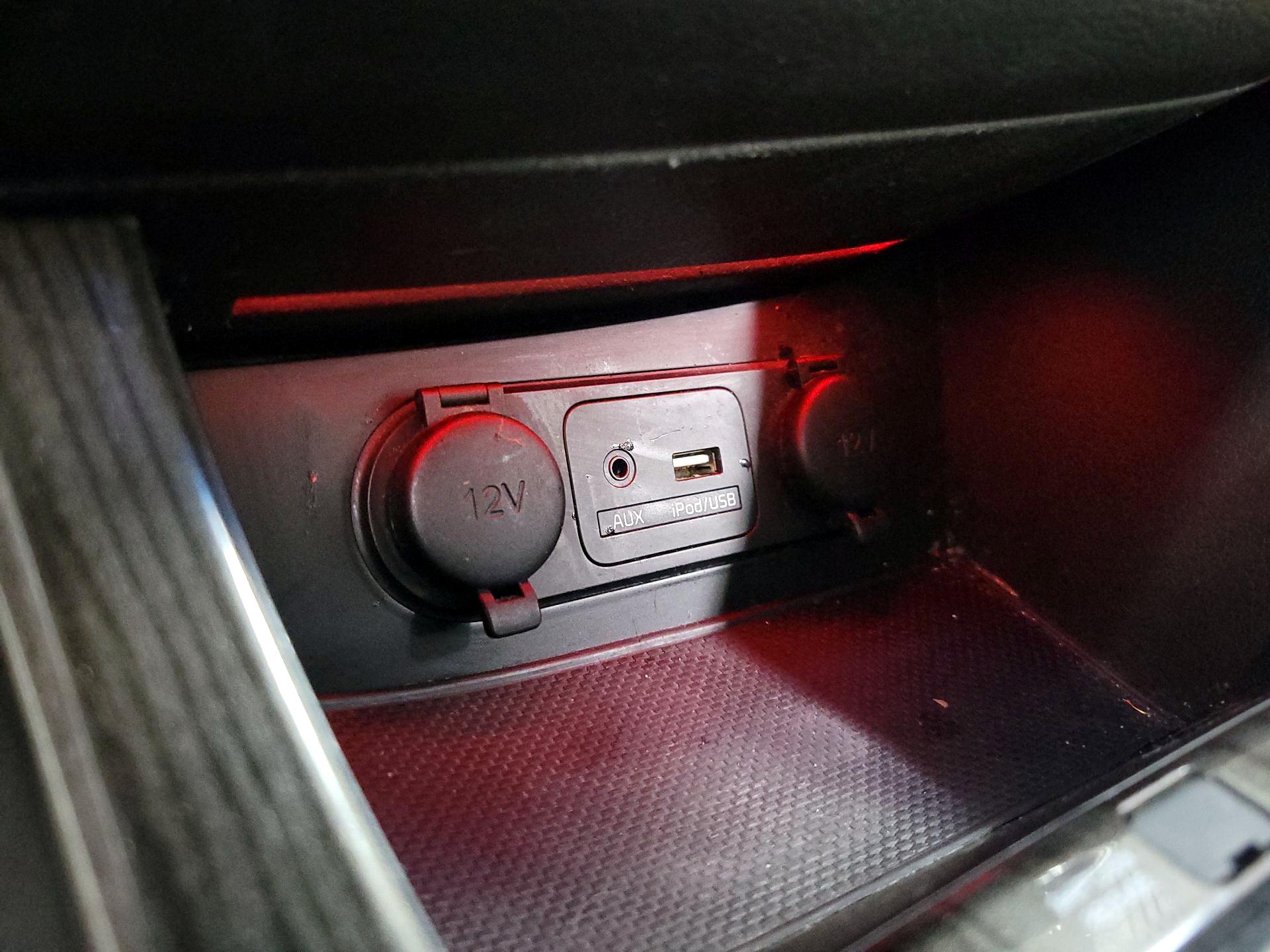 Thumbnail: 2015 Kia Optima - 17