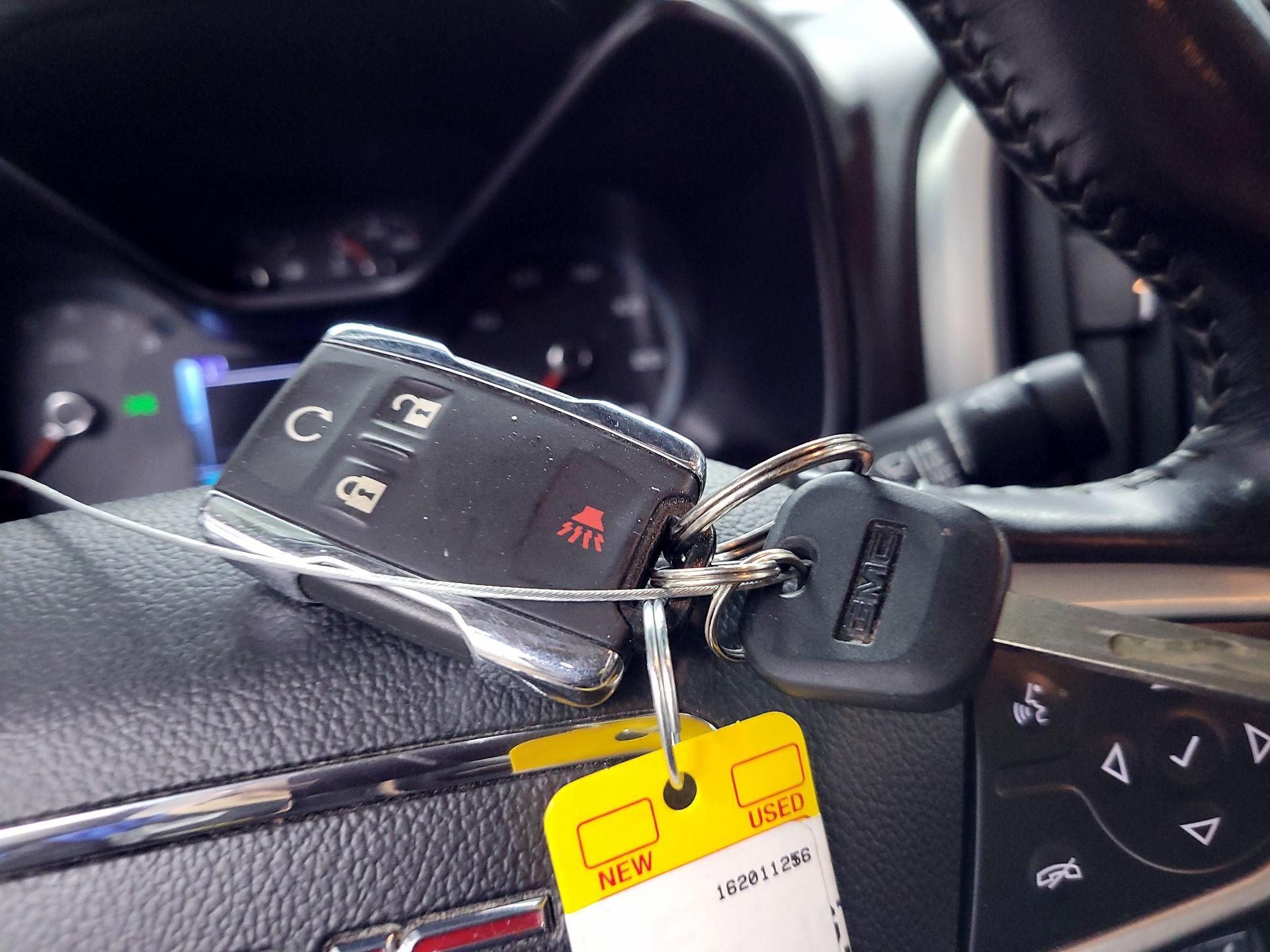 Thumbnail: 2018 GMC Canyon - 20