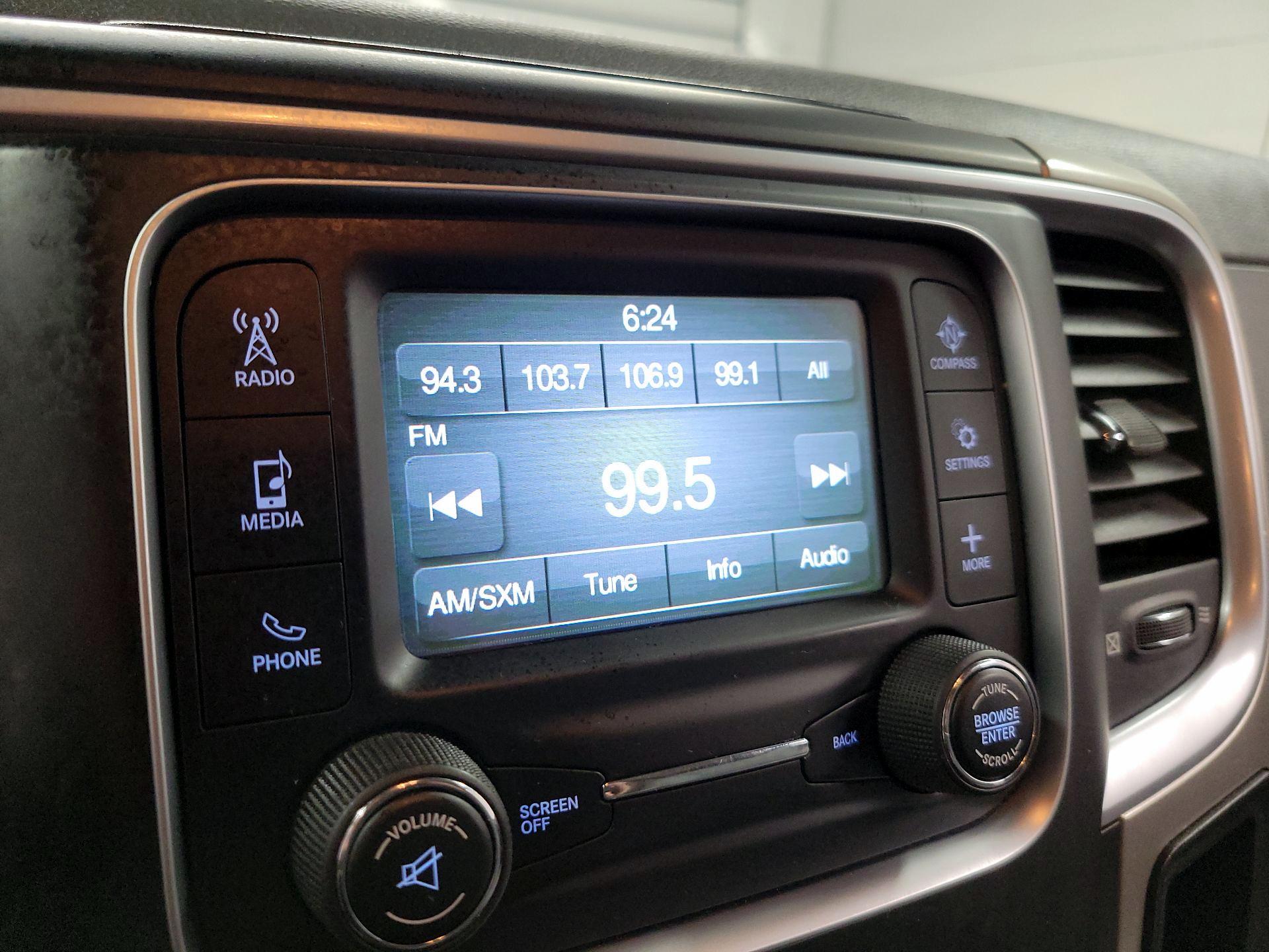 Thumbnail: 2019 RAM 1500 Classic - 13