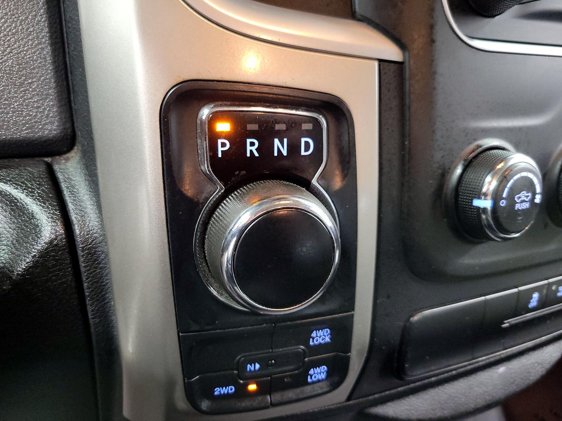 Thumbnail: 2019 RAM 1500 Classic - 15