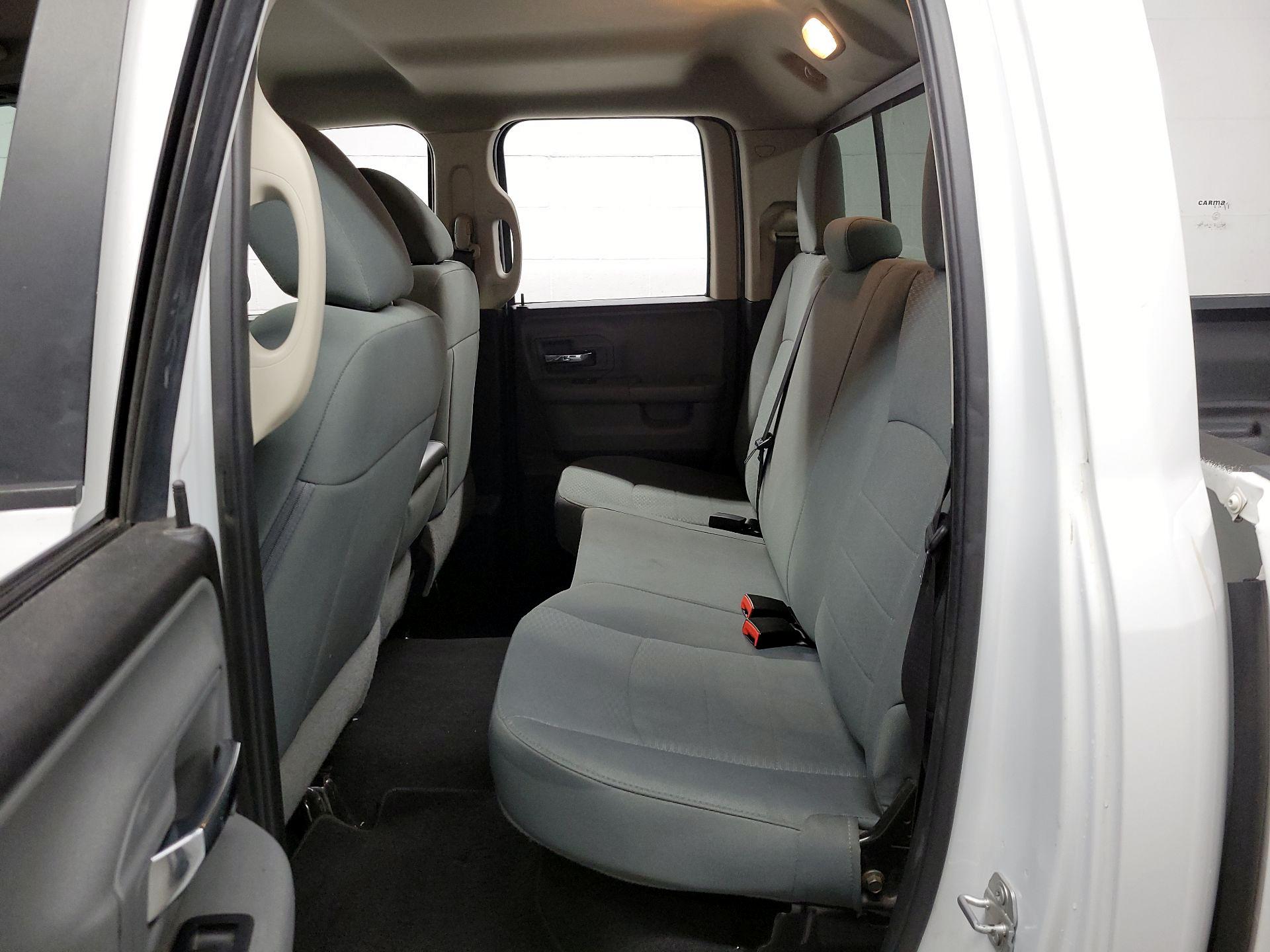 Thumbnail: 2019 RAM 1500 Classic - 16