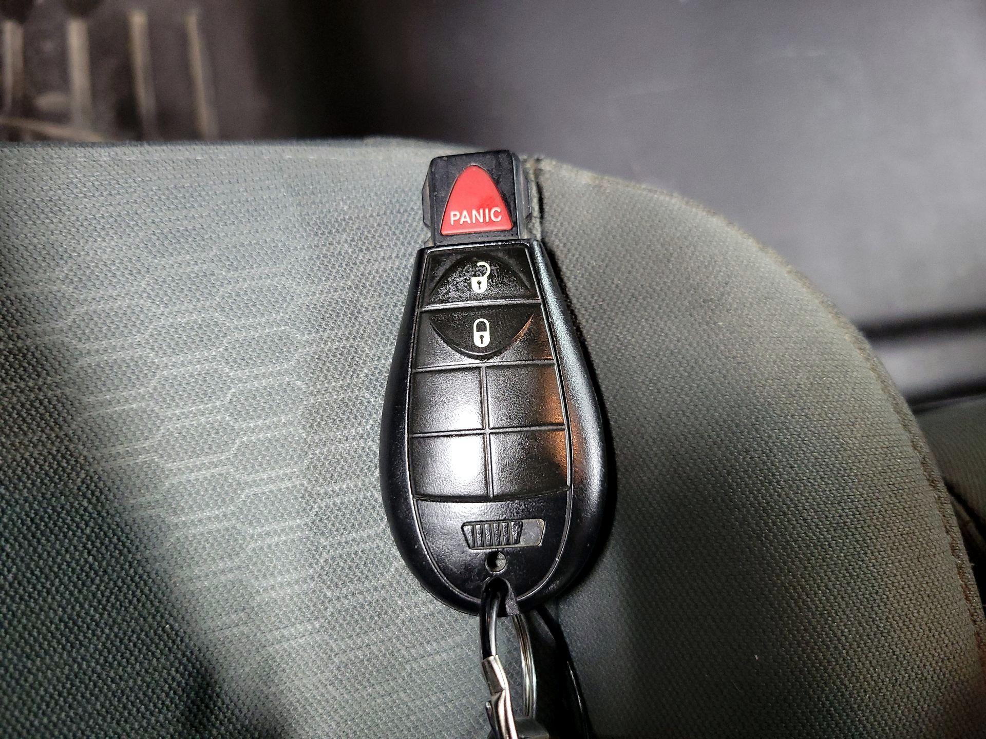 Thumbnail: 2019 RAM 1500 Classic - 19