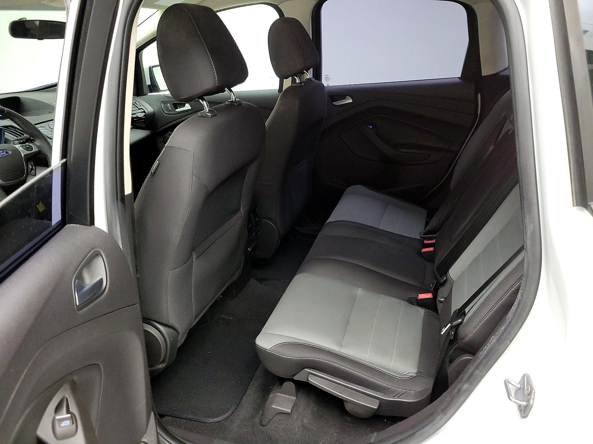 Thumbnail: 2016 Ford C-Max - 18