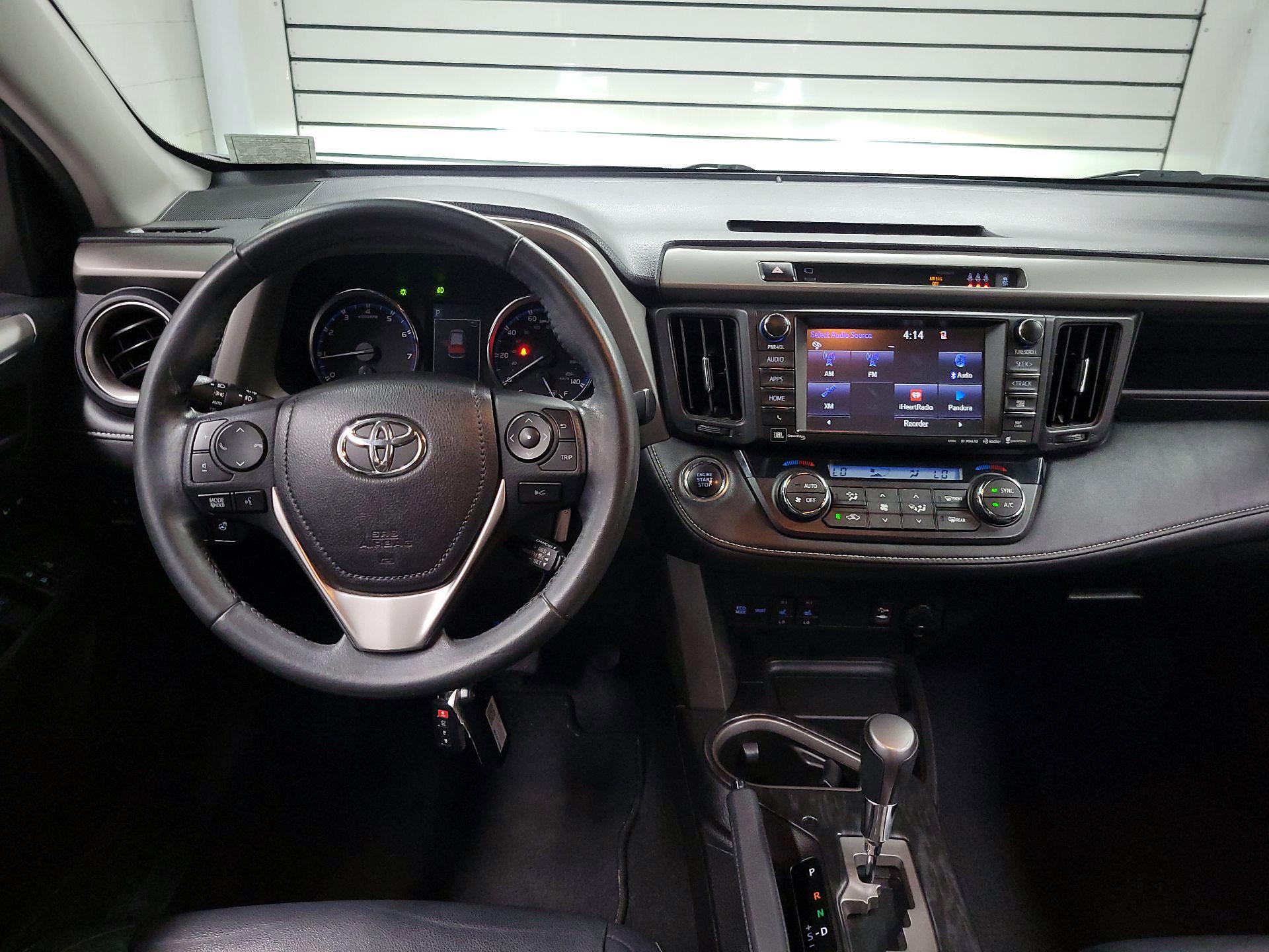 Thumbnail: 2017 Toyota RAV4 - 9