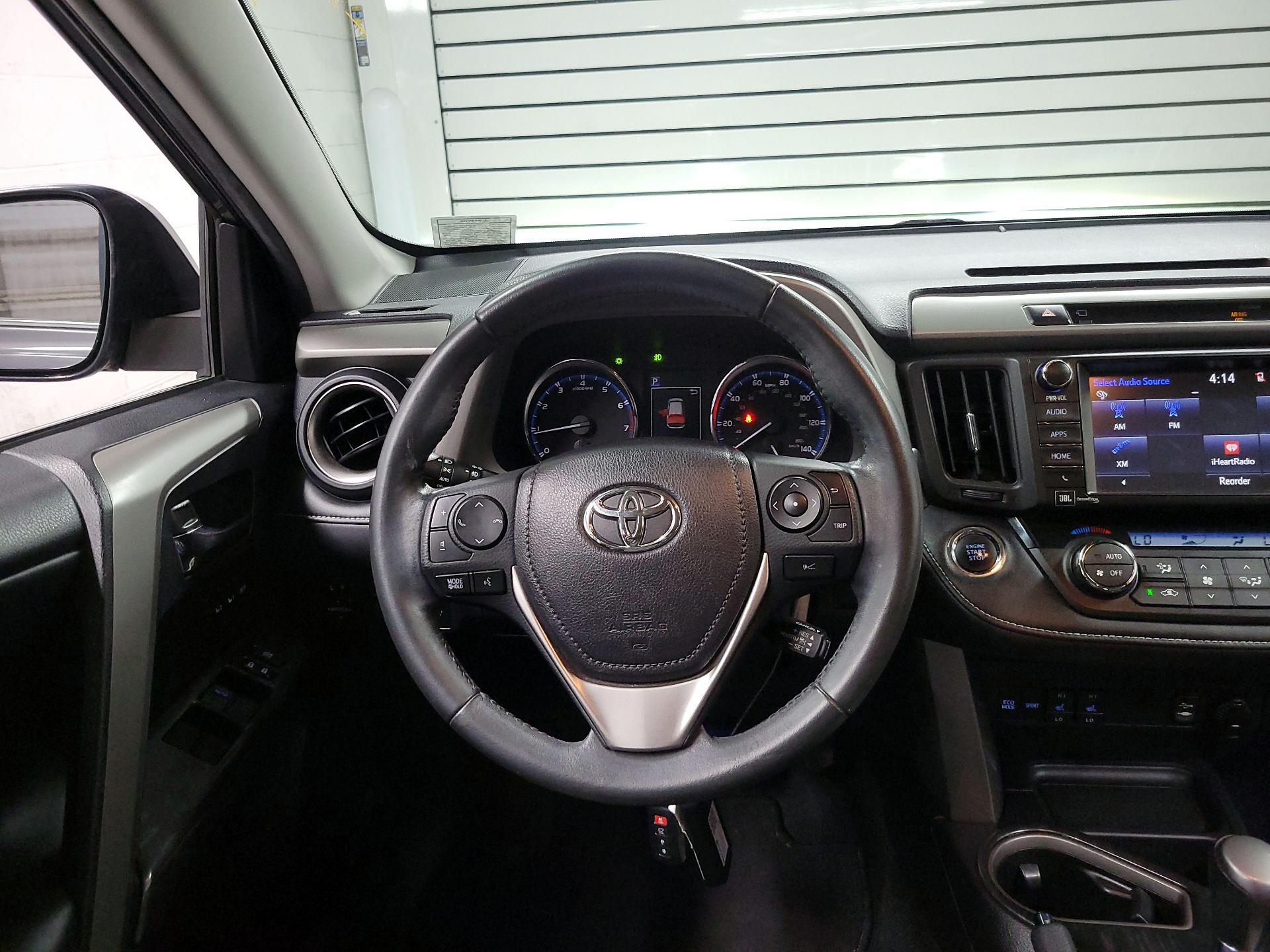 Thumbnail: 2017 Toyota RAV4 - 10