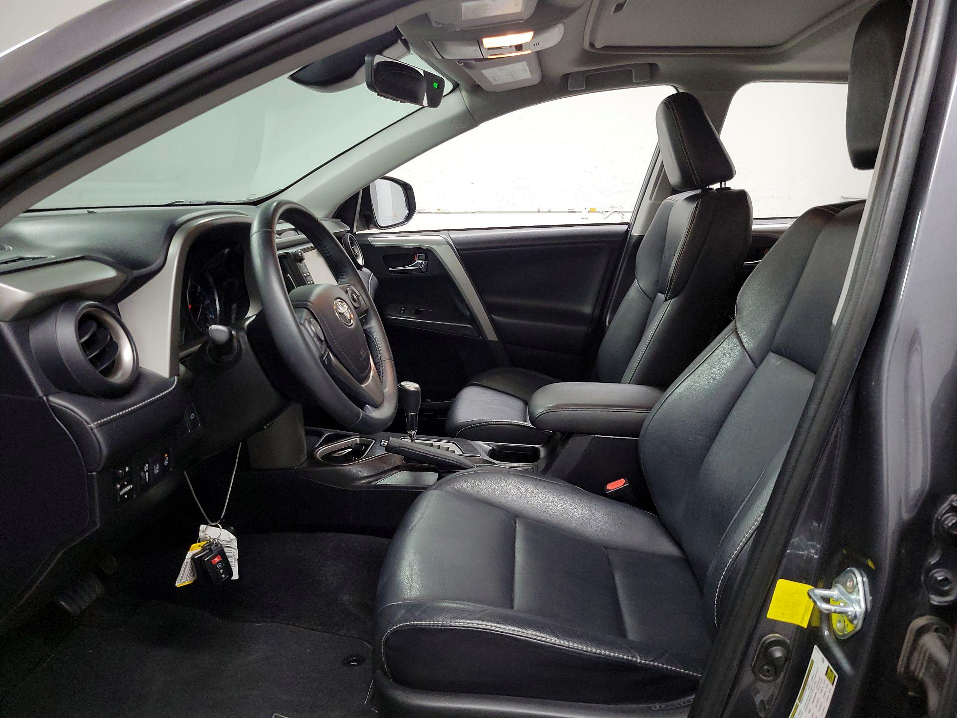 Thumbnail: 2017 Toyota RAV4 - 11