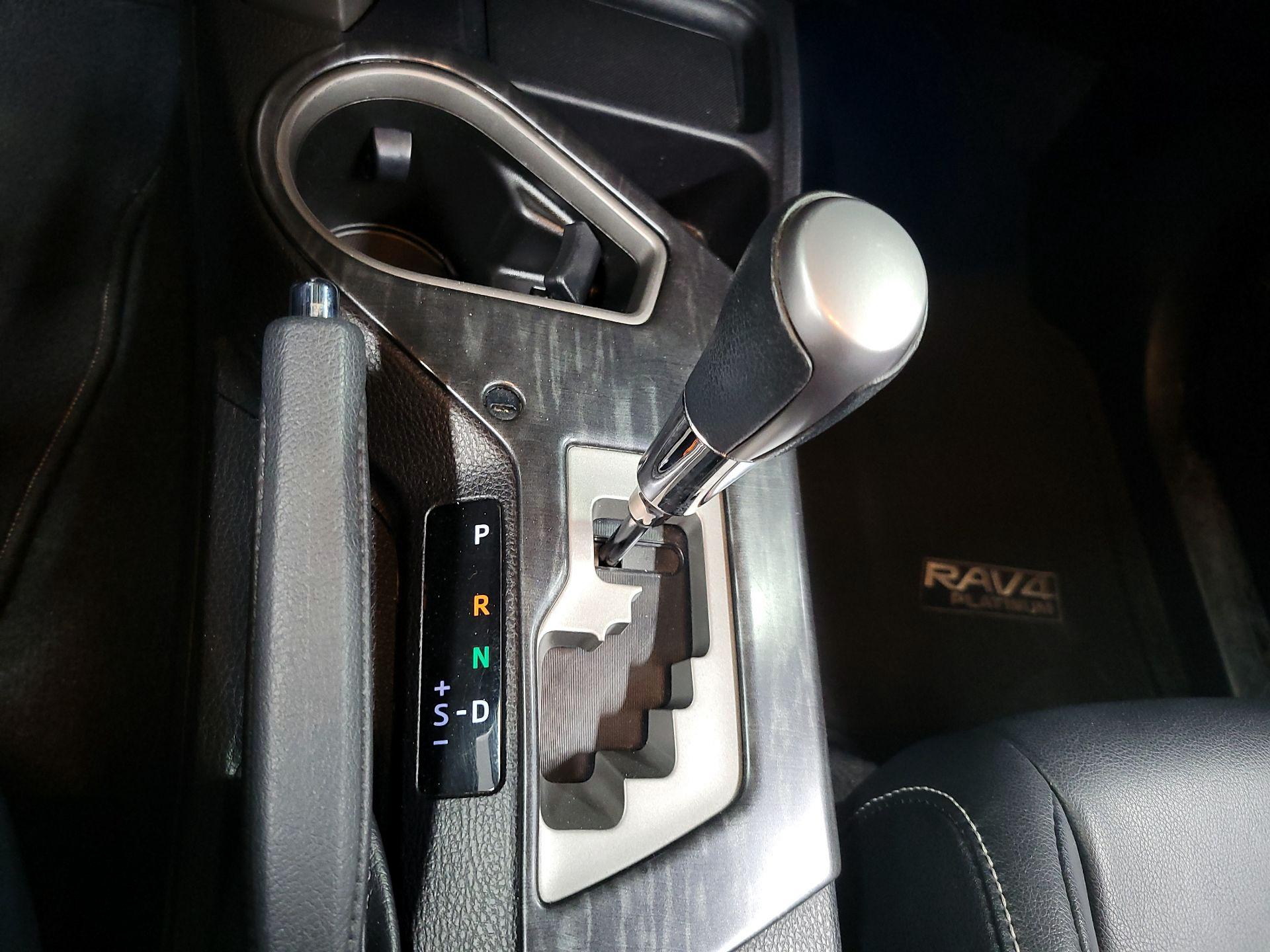 Thumbnail: 2017 Toyota RAV4 - 16