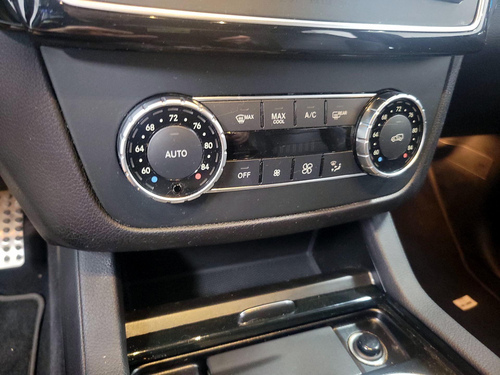 Thumbnail: 2016 Mercedes-Benz GLE - 14