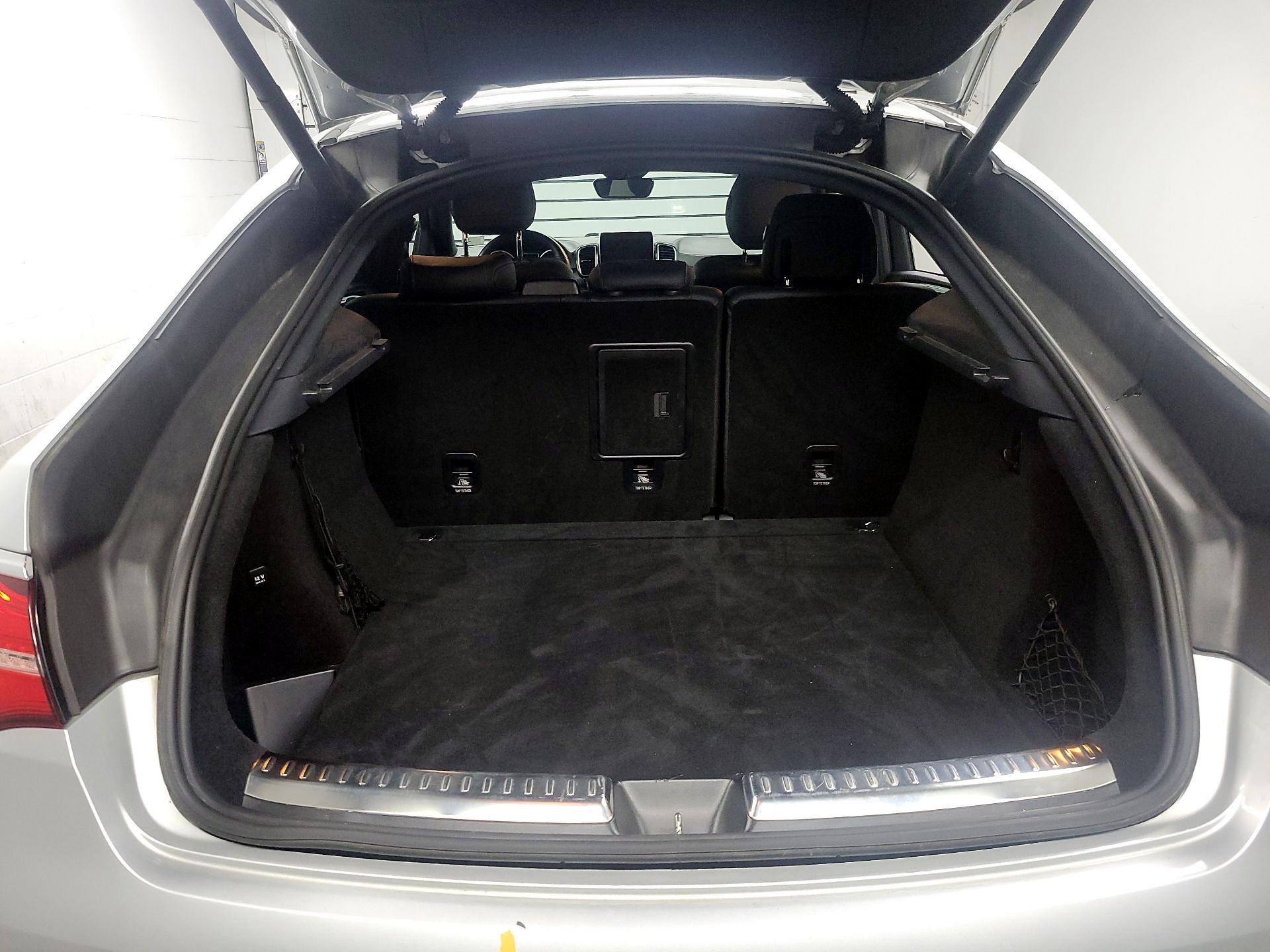 Thumbnail: 2016 Mercedes-Benz GLE - 17