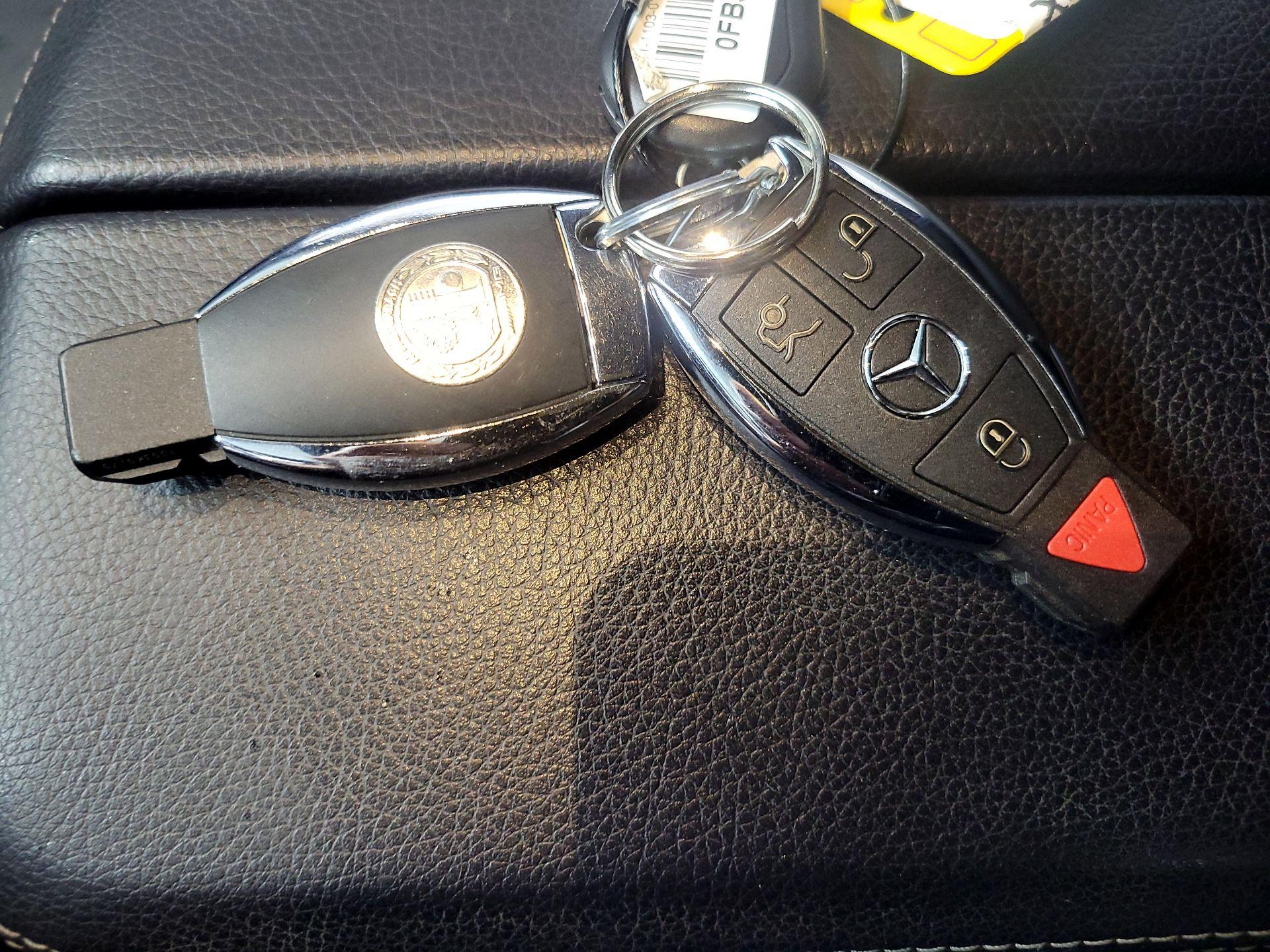 Thumbnail: 2016 Mercedes-Benz GLE - 19