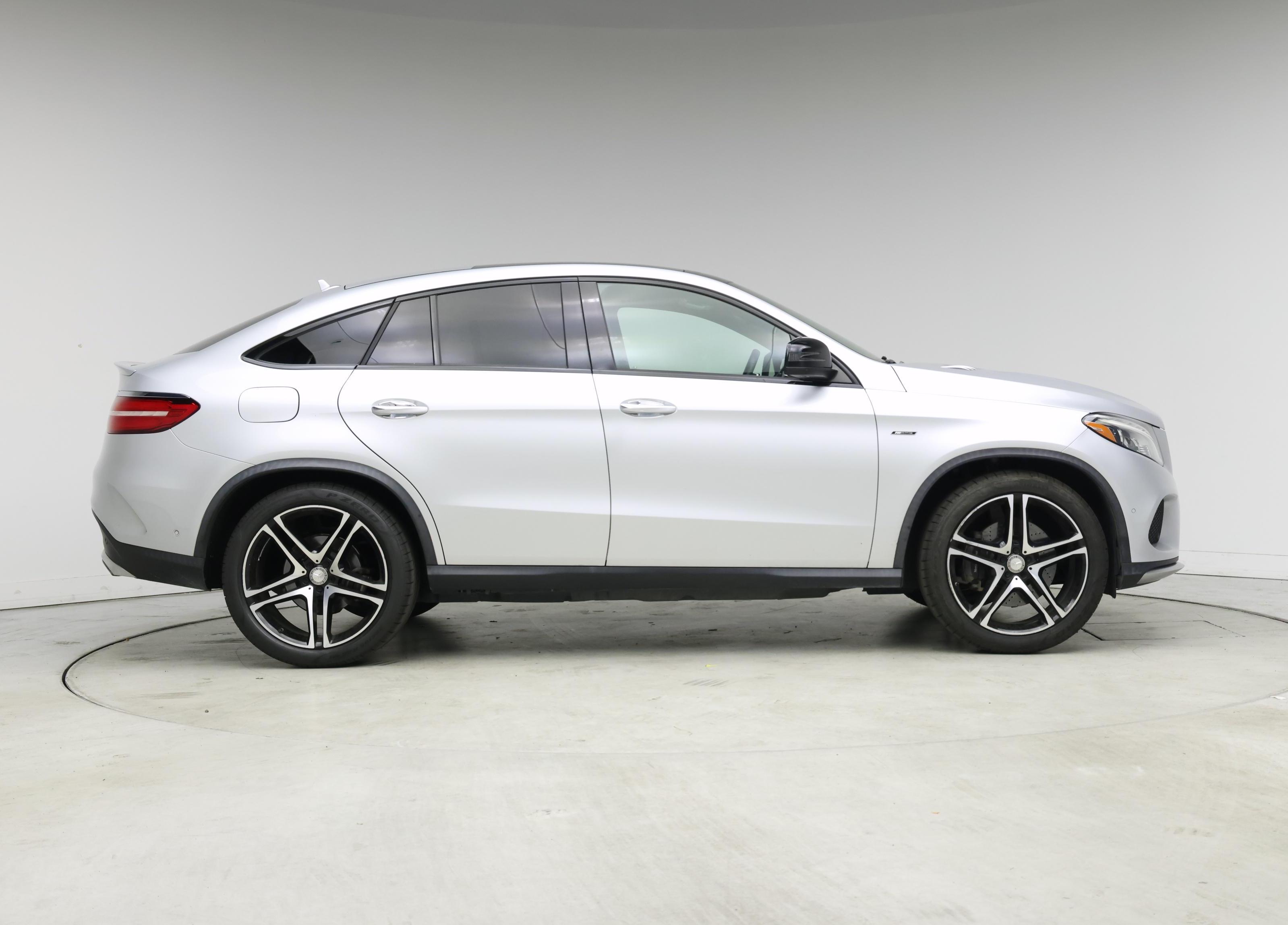 Thumbnail: 2016 Mercedes-Benz GLE - 7