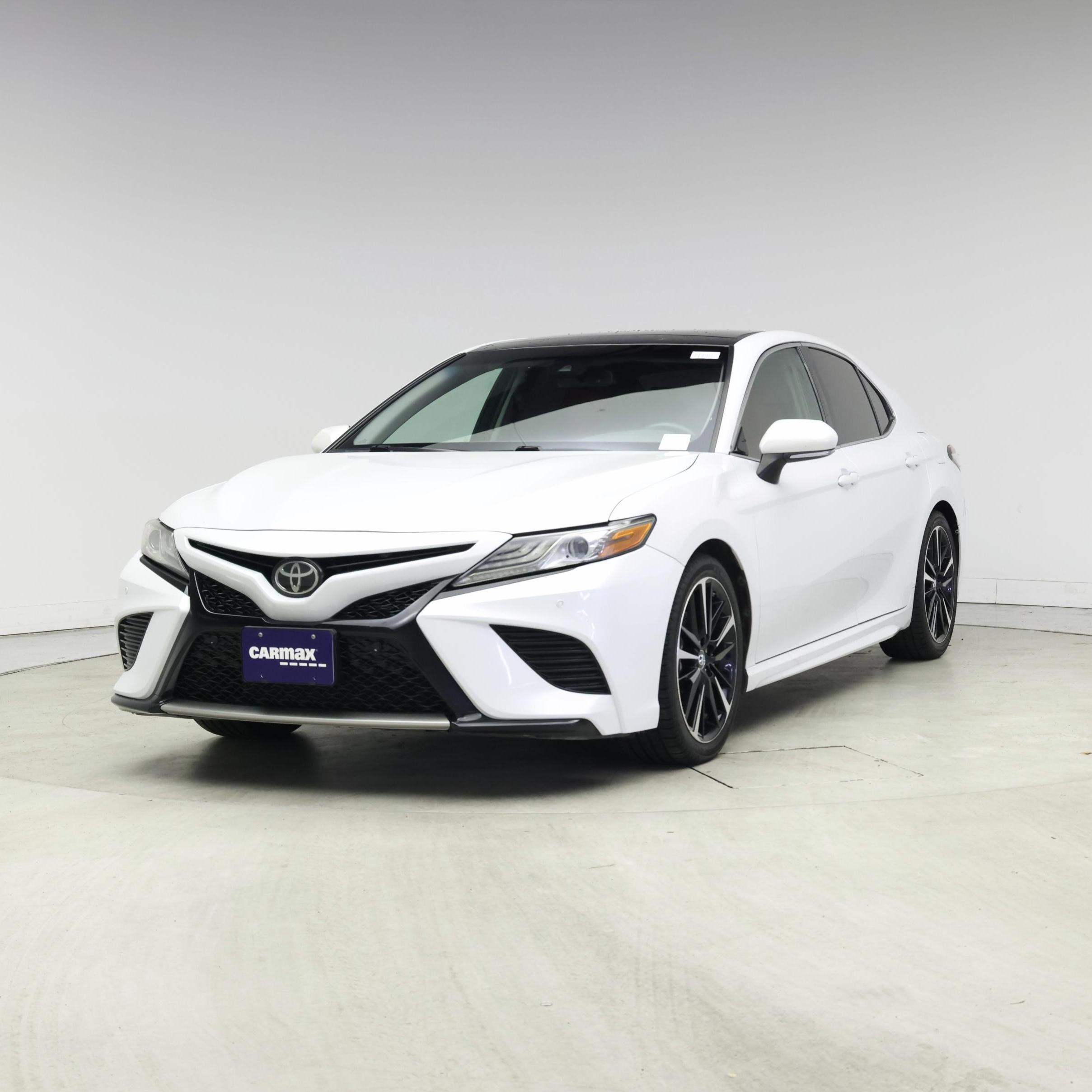 Thumbnail: 2018 Toyota Camry - 4