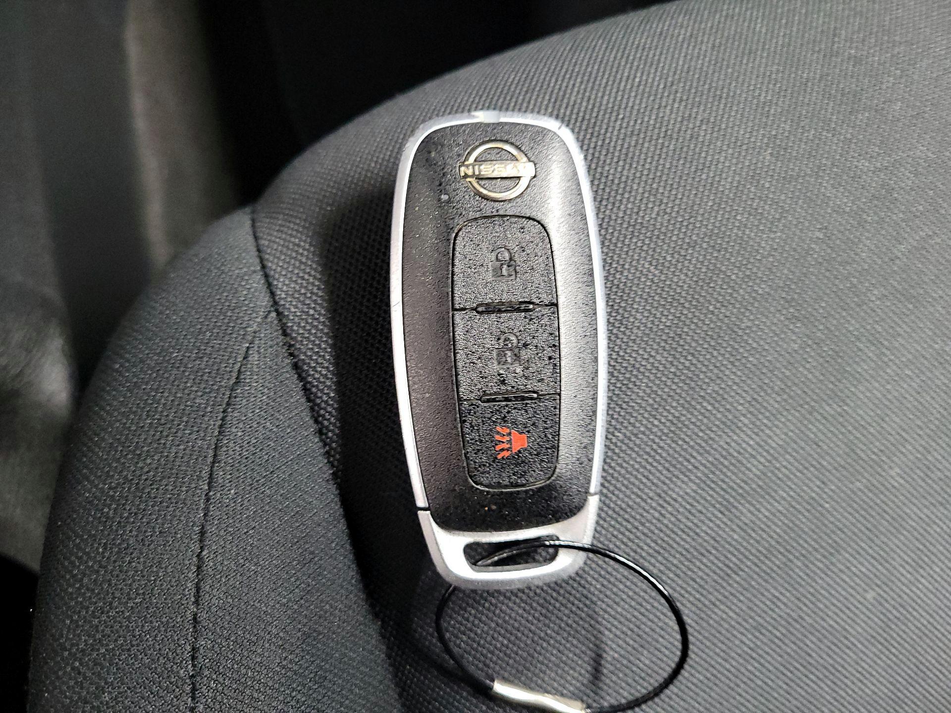 Thumbnail: 2023 Nissan Kicks - 19