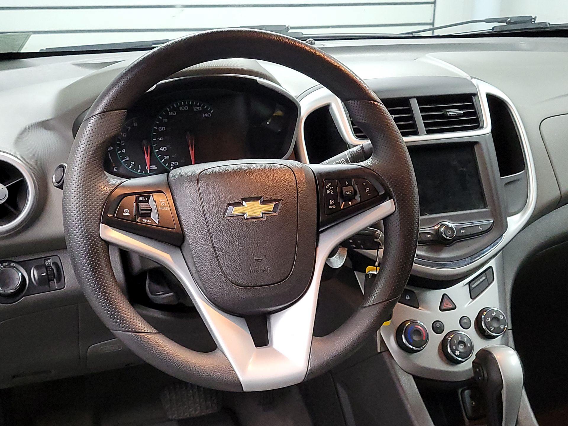 Thumbnail: 2018 Chevrolet Sonic - 10