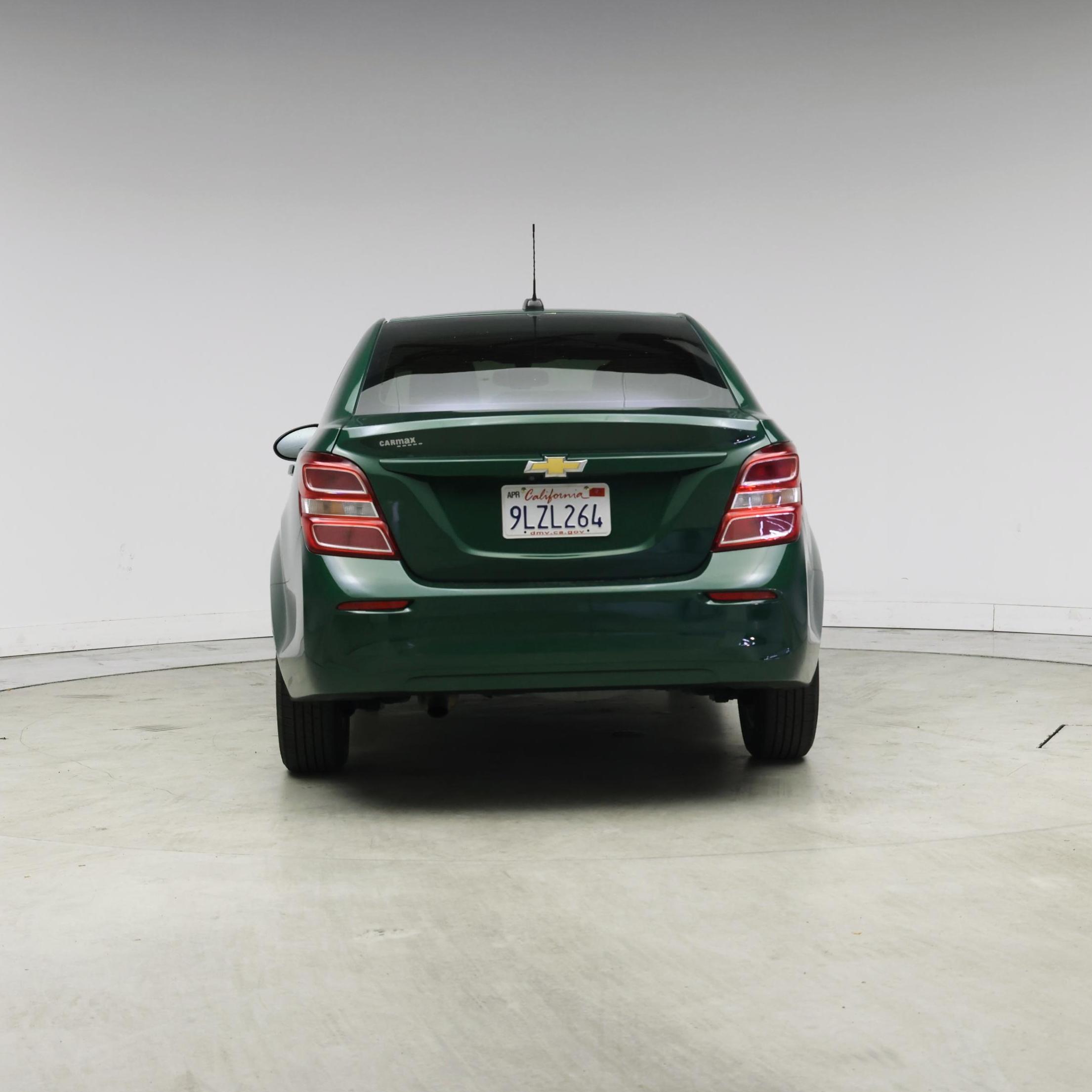 Thumbnail: 2018 Chevrolet Sonic - 6