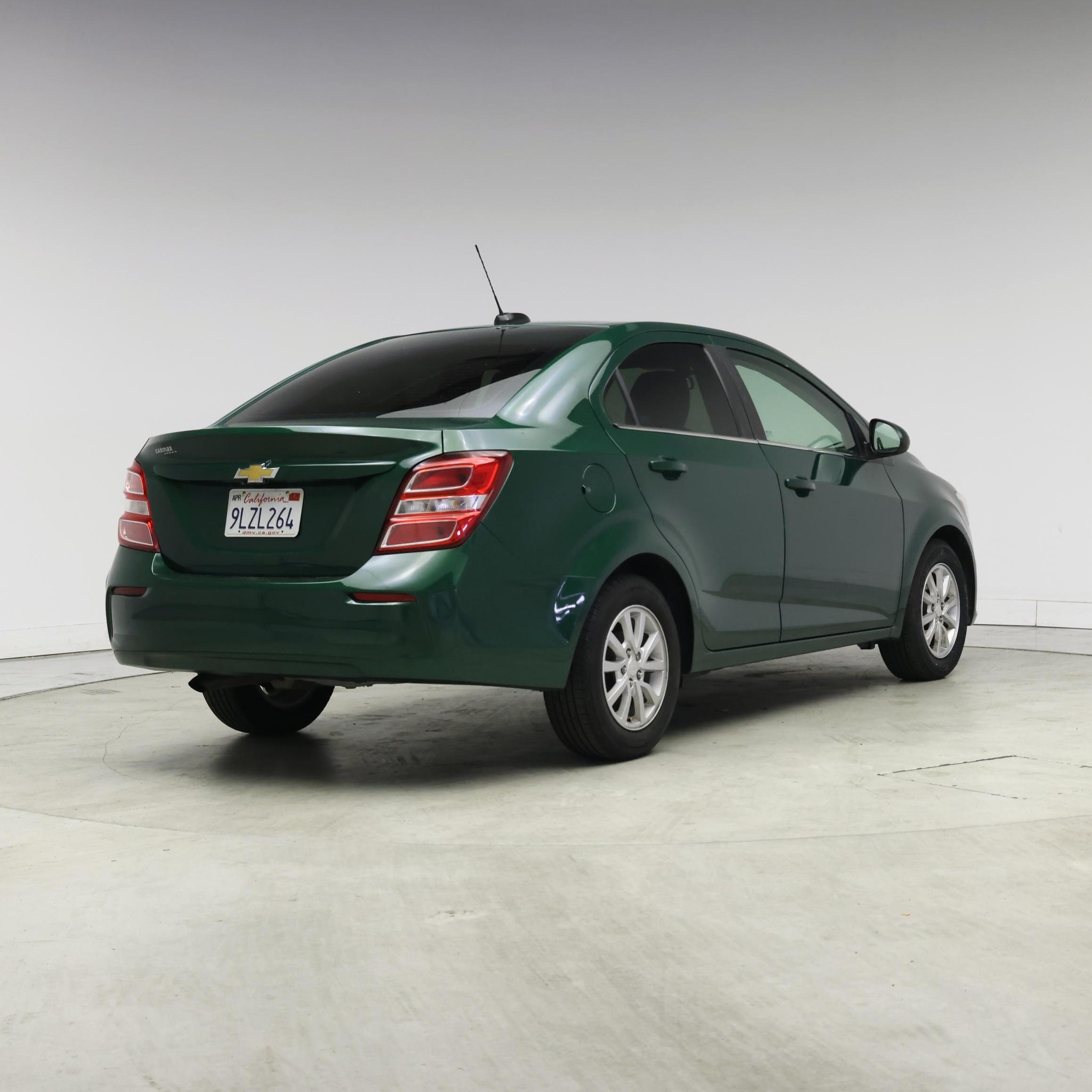 Thumbnail: 2018 Chevrolet Sonic - 8