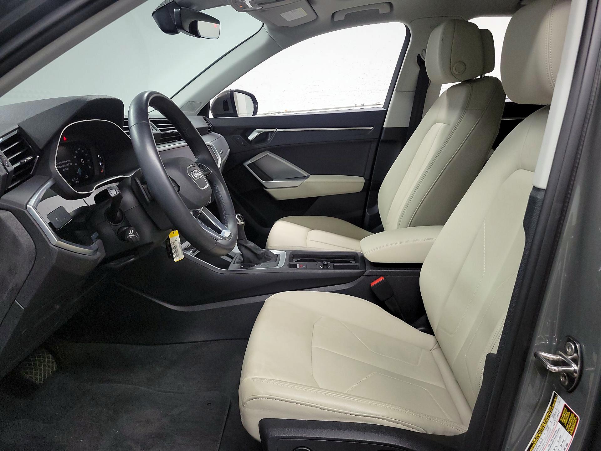 Thumbnail: 2022 Audi Q3 - 11